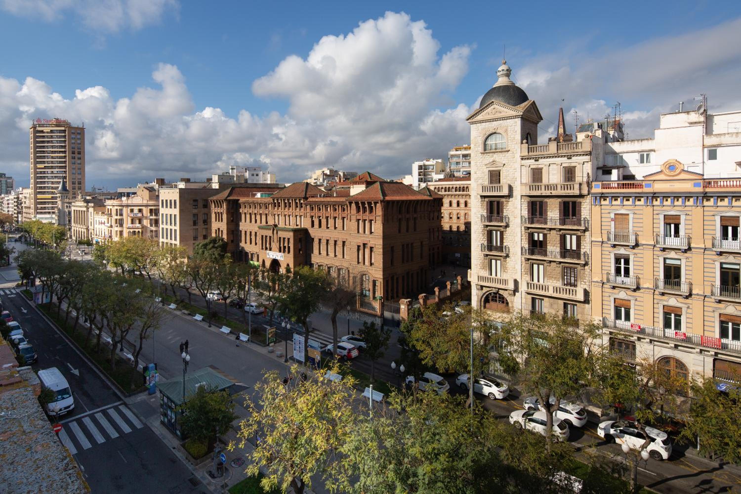 Tgna Rambla 68 view 3