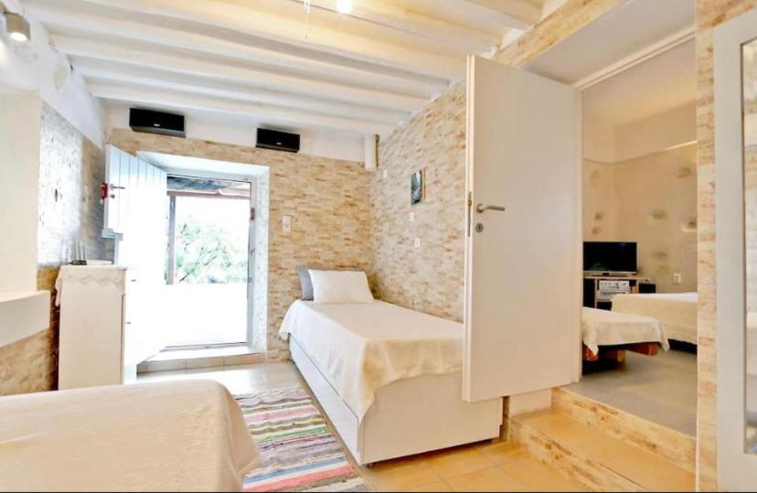 Aqua Apartment