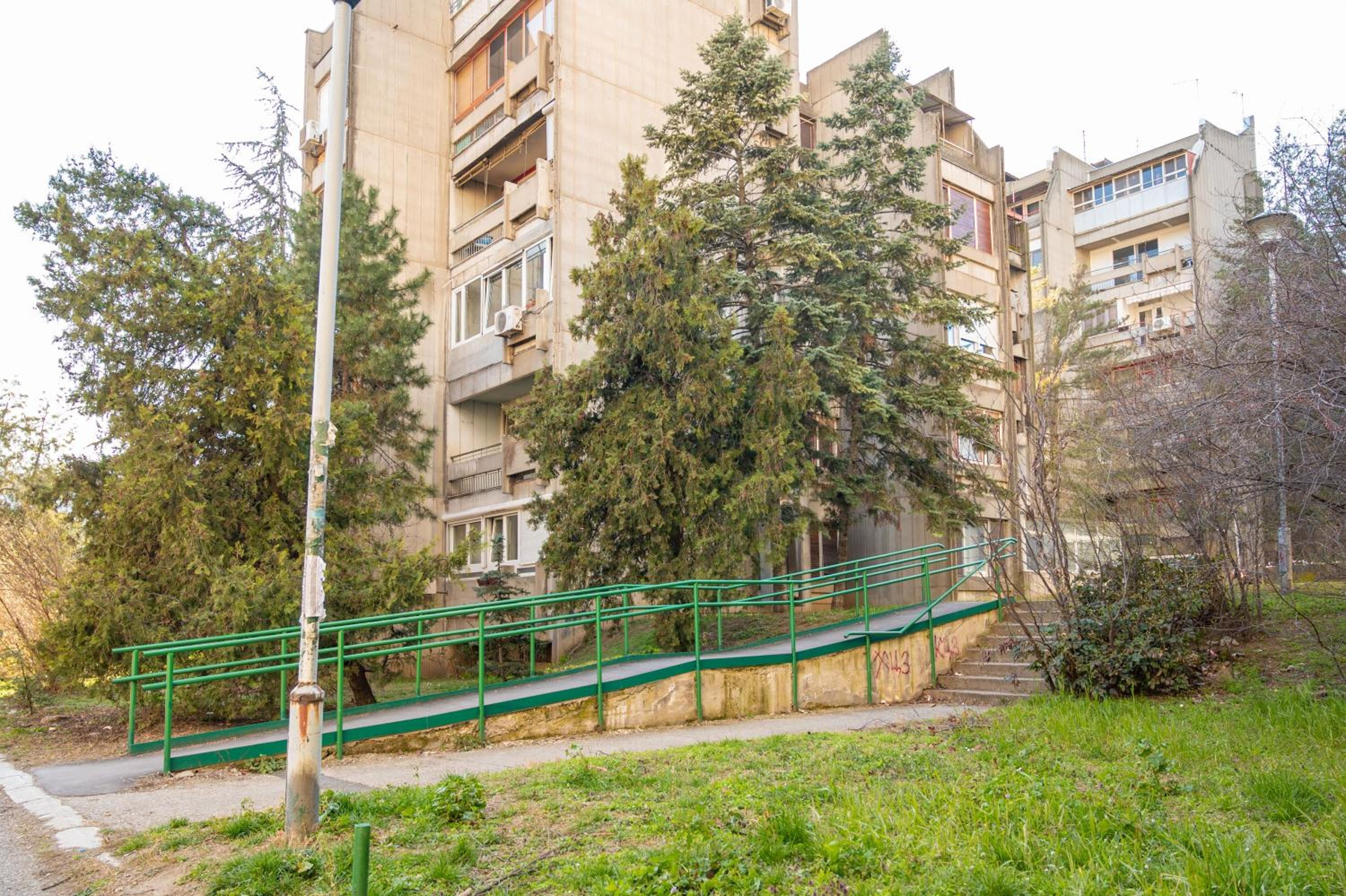 Sava Centar 1-bedroom apartments in the heart of New Belgrade view 2