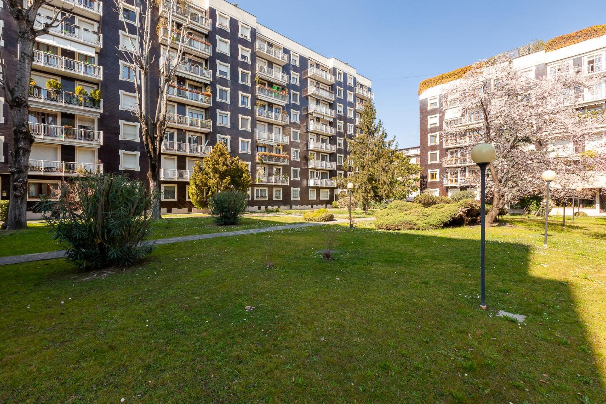 Luxury apartment Milan city center - Friuli 51 Master Guest