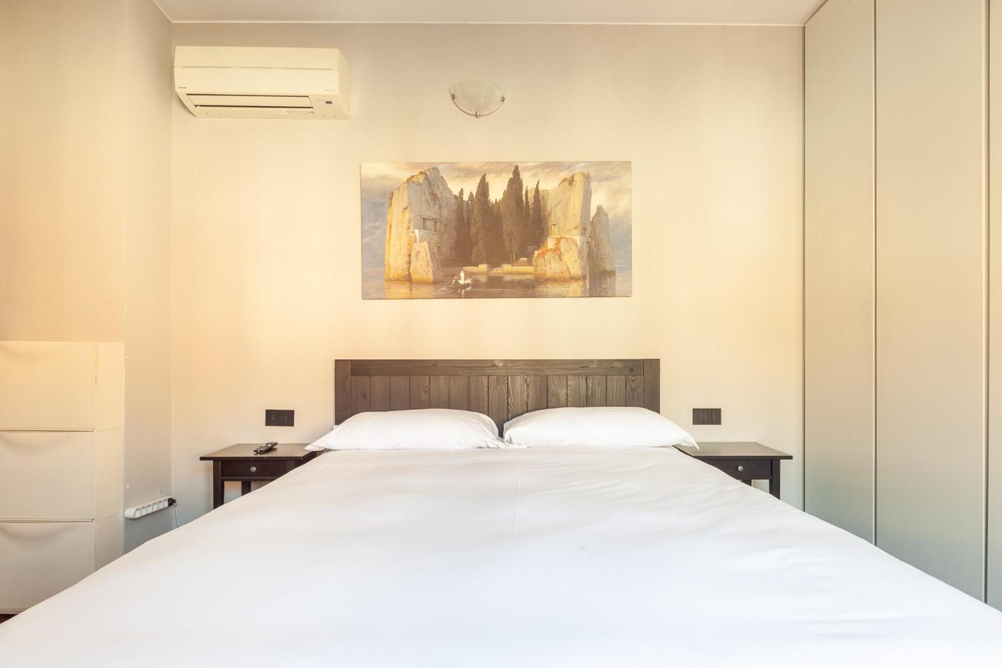 Luxury apartment Milan city center - Friuli 51 Master Guest