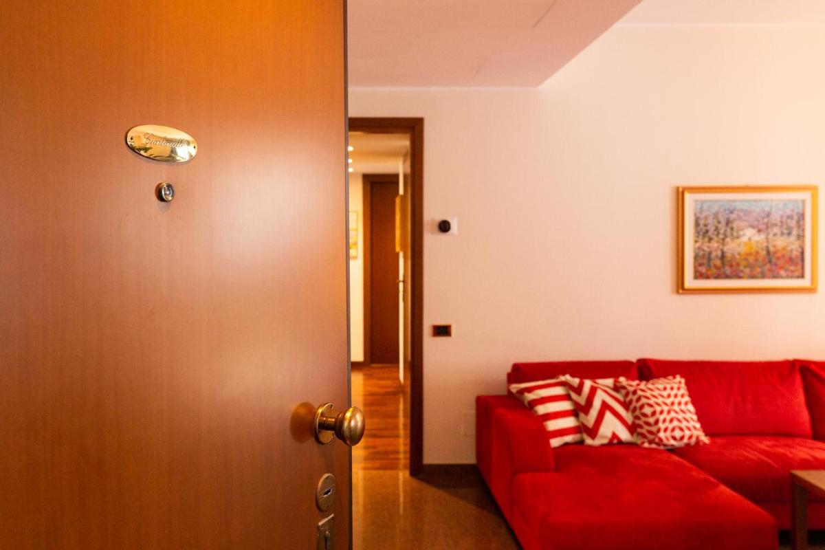 FARA HAUS DELUXE - 2 Bedrooms