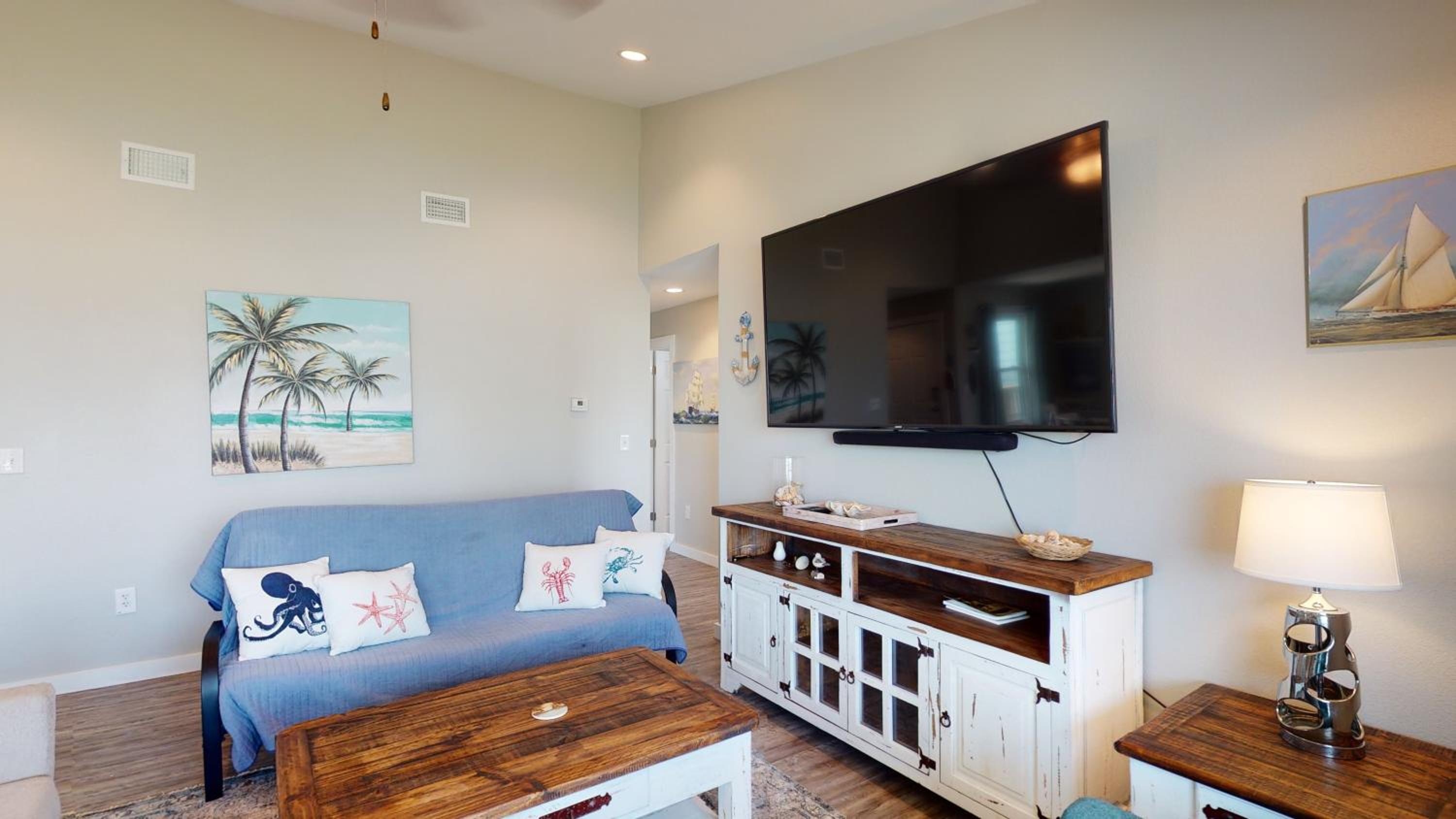 AH-C209 Newly Remodeled, 2nd Floor Condo, Right next to the Marina & Ferry view 5