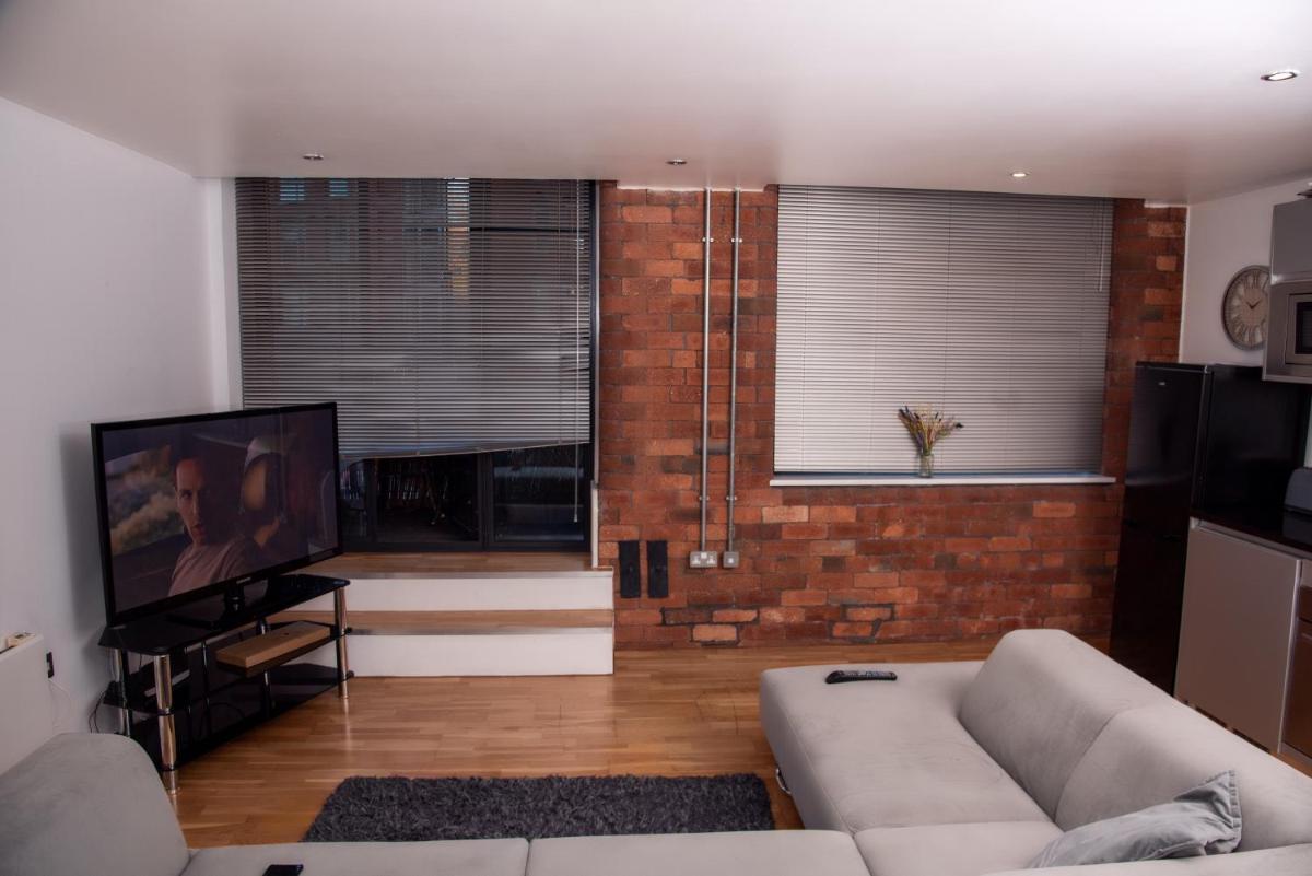 Neptune Apartments view 5