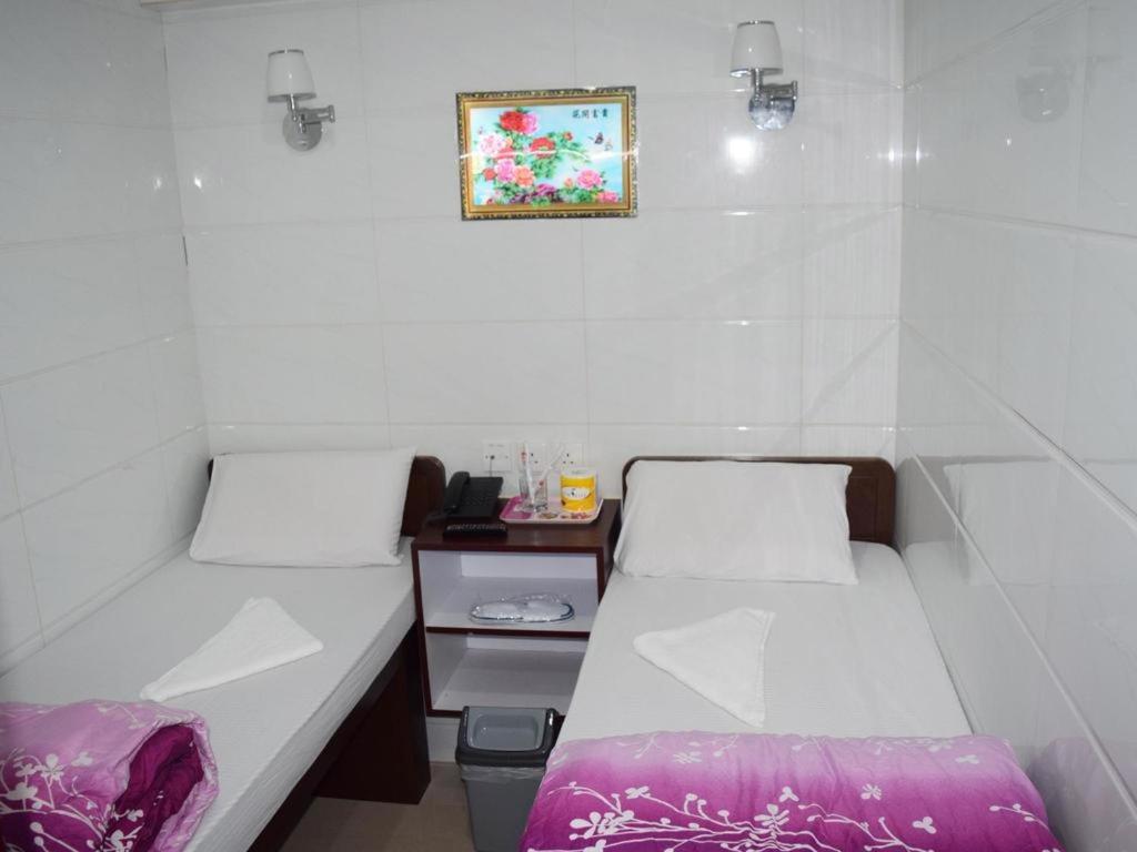 SHANGRI-LA GUEST HOUSE