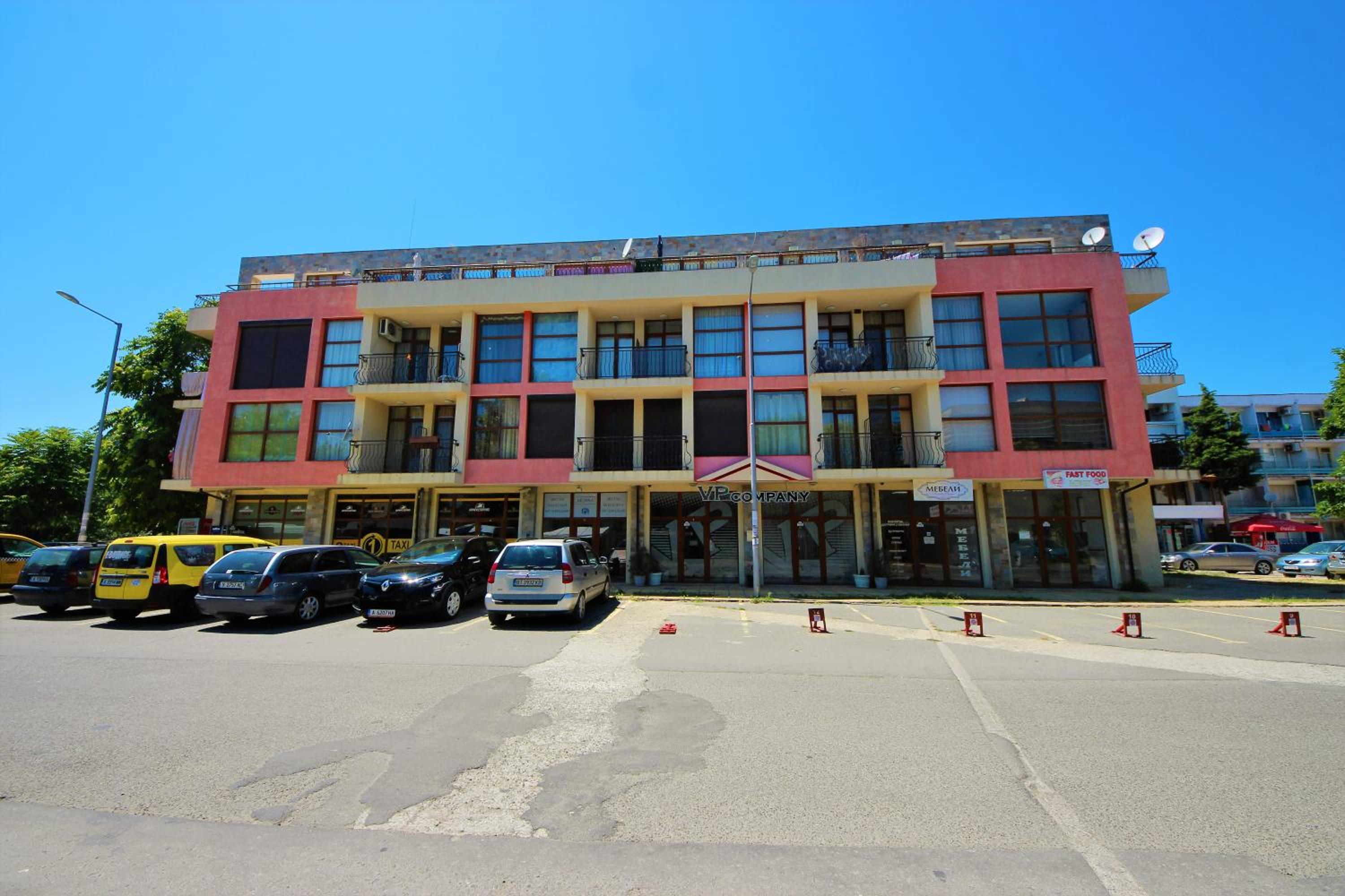 Menada Crystal Park Apartments
