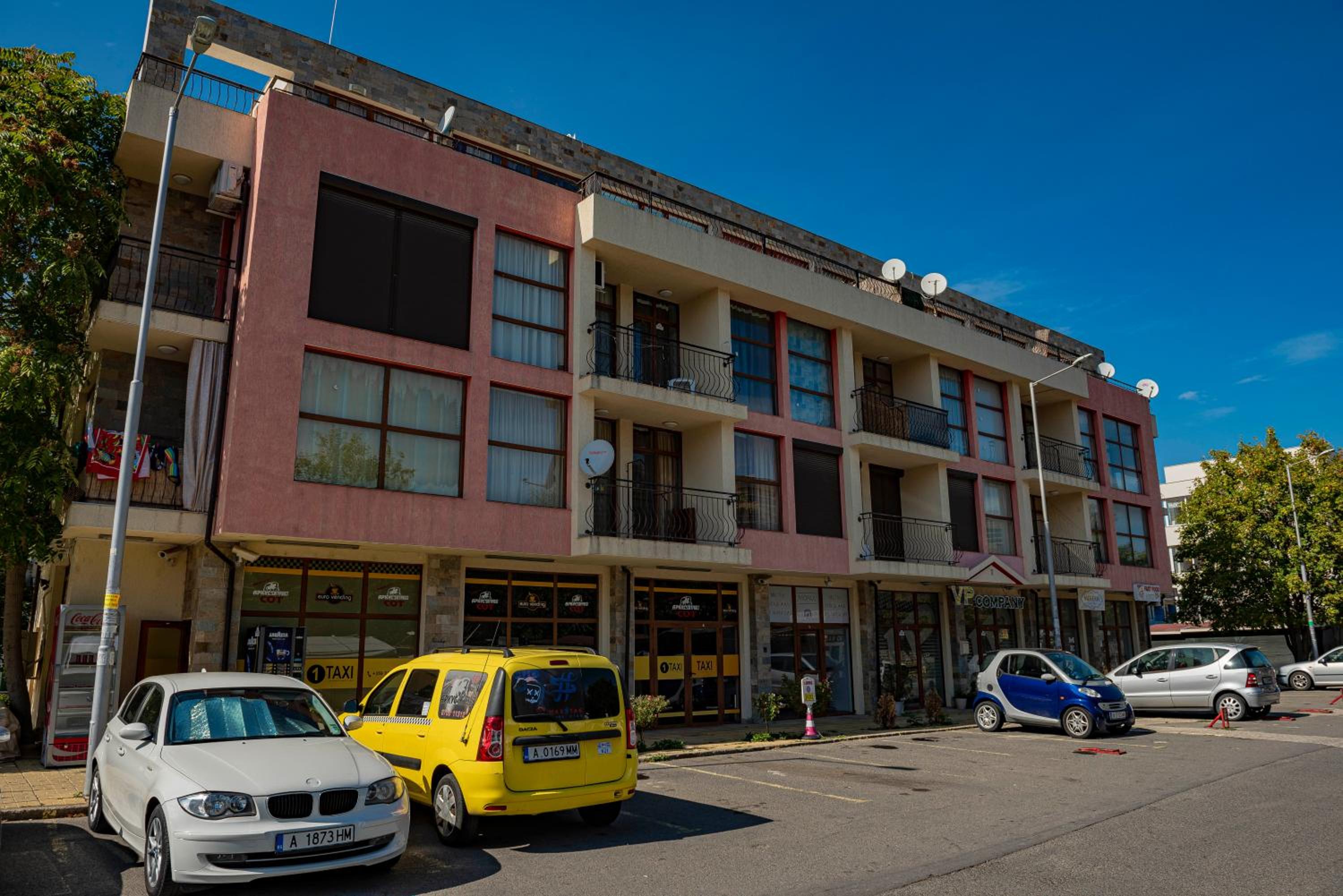 Menada Crystal Park Apartments