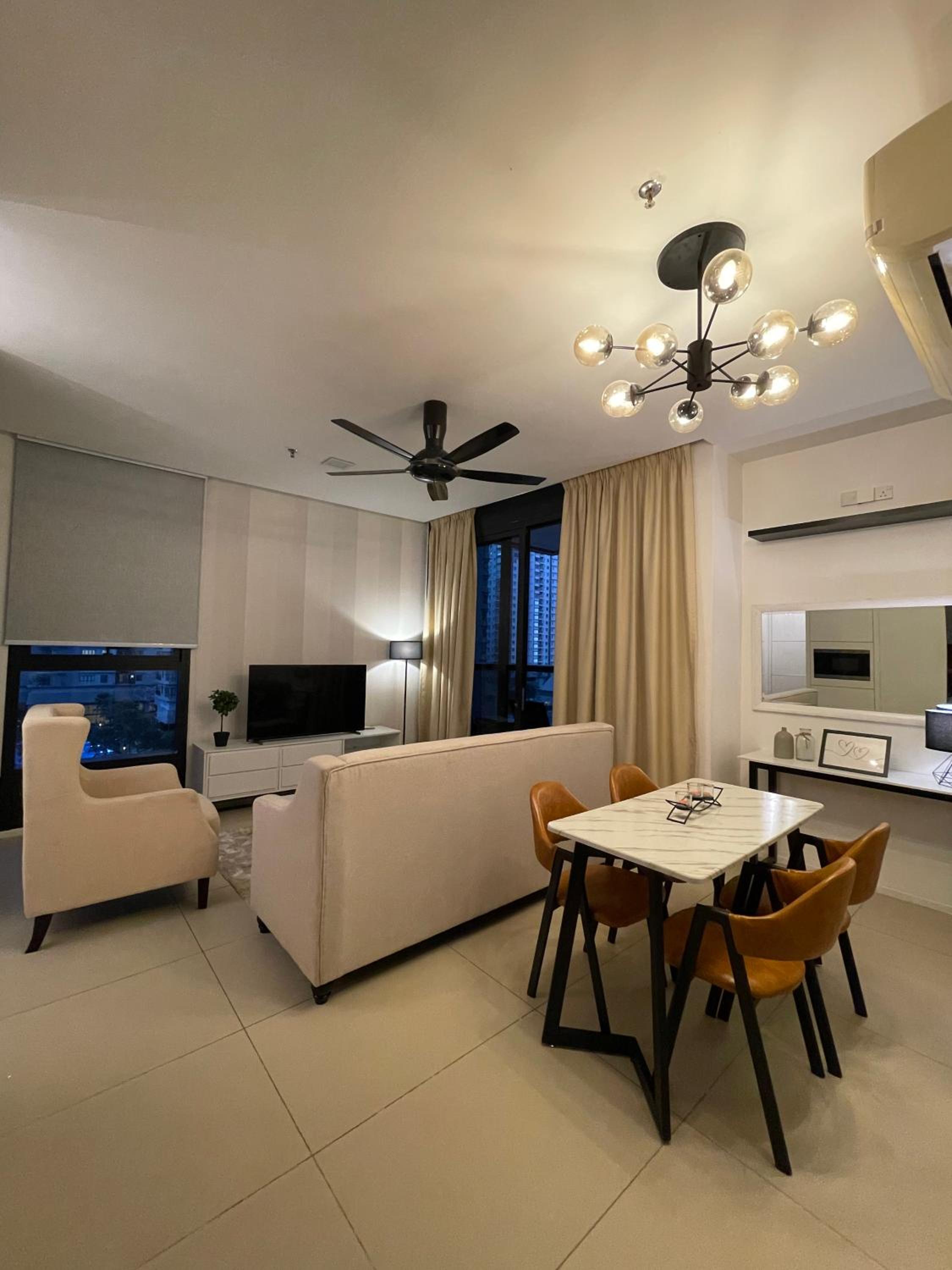 New Arcoris 6 Pax 2 BR with Pool View Mont Kiara - BOHO