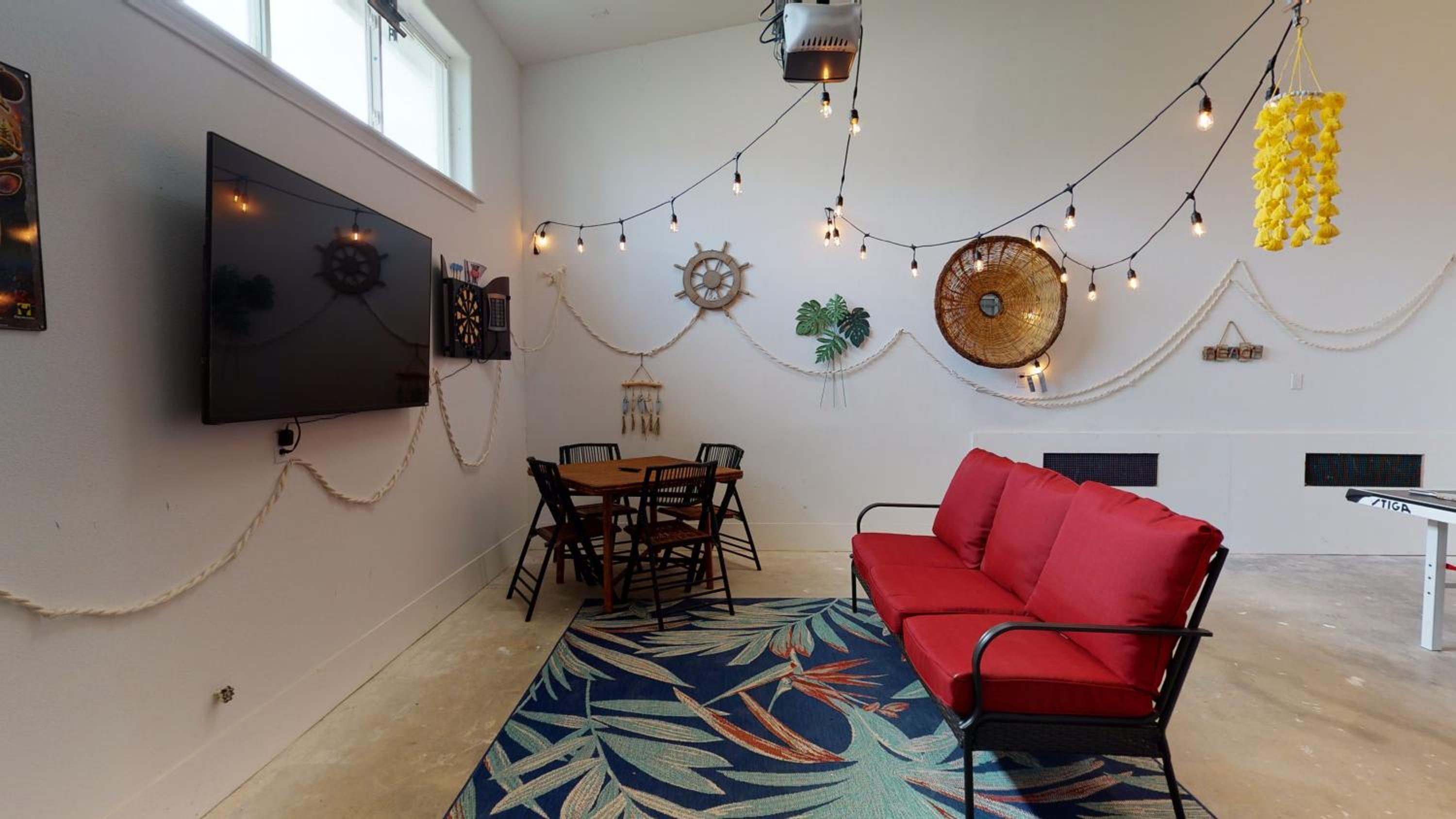CLP804 Upscale 5 Bedroom Home, Close to Beach with Boardwalk, Community Pool view 5