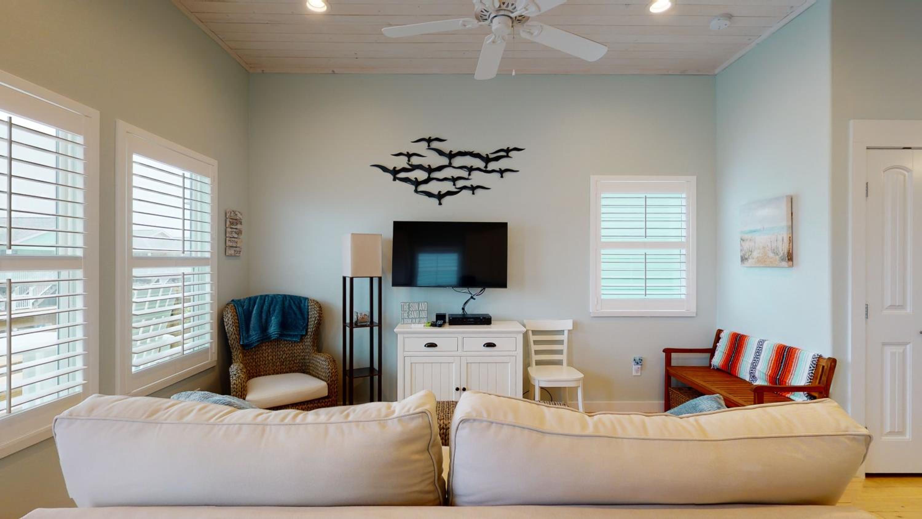 ESB02 Cozy cottage, Close to beach, Shared Pool view 4