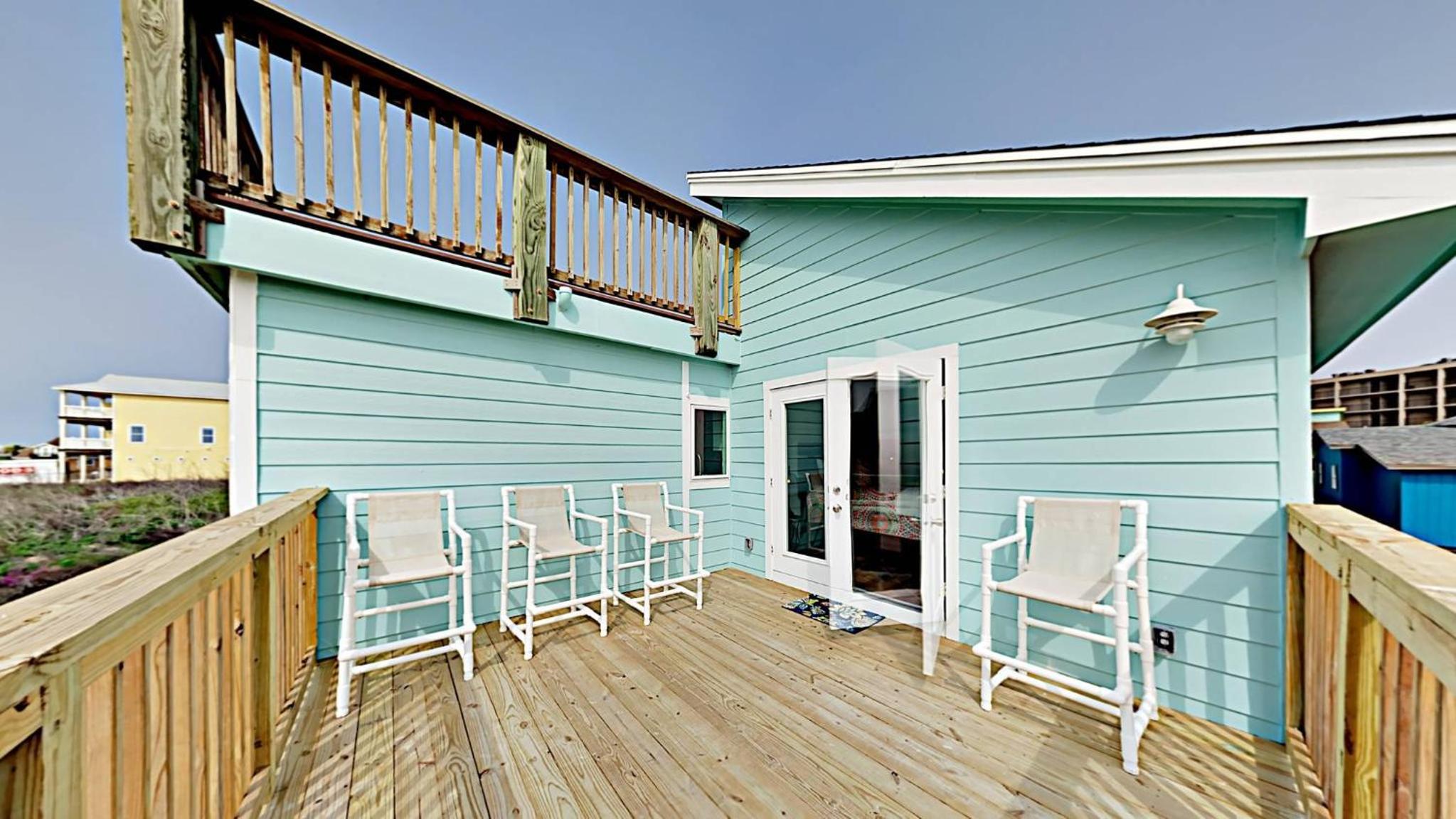 LP11 Beach House on Stilts, Ocean View from Deck, Large Master Suite, Keurig Coffee Maker view 4