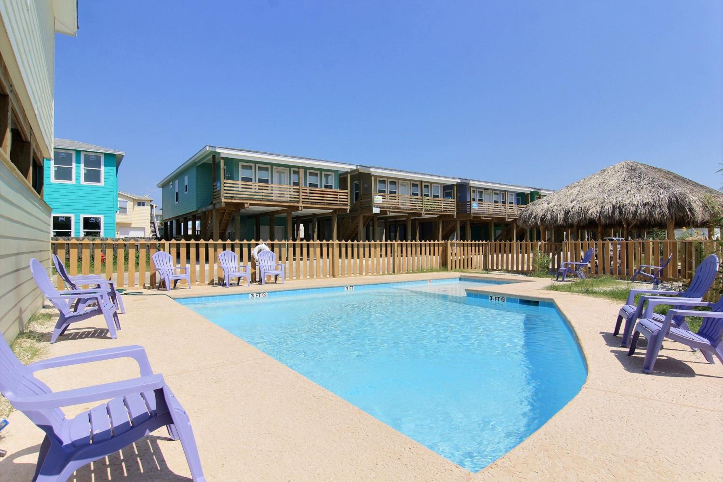 OV2 House on Stilts with Beachy Decor, Near Beach, Balcony Overlooking Private Pond, Shared Pool view 2