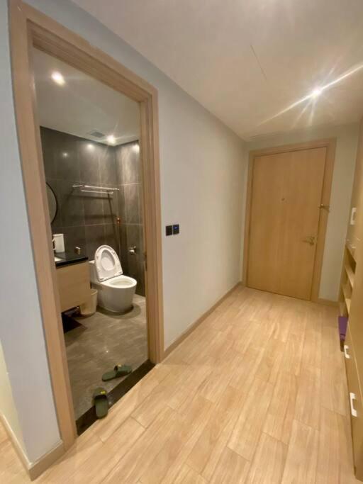 Khánh Phong Apartment Citadine Marina Hạ Long view 5
