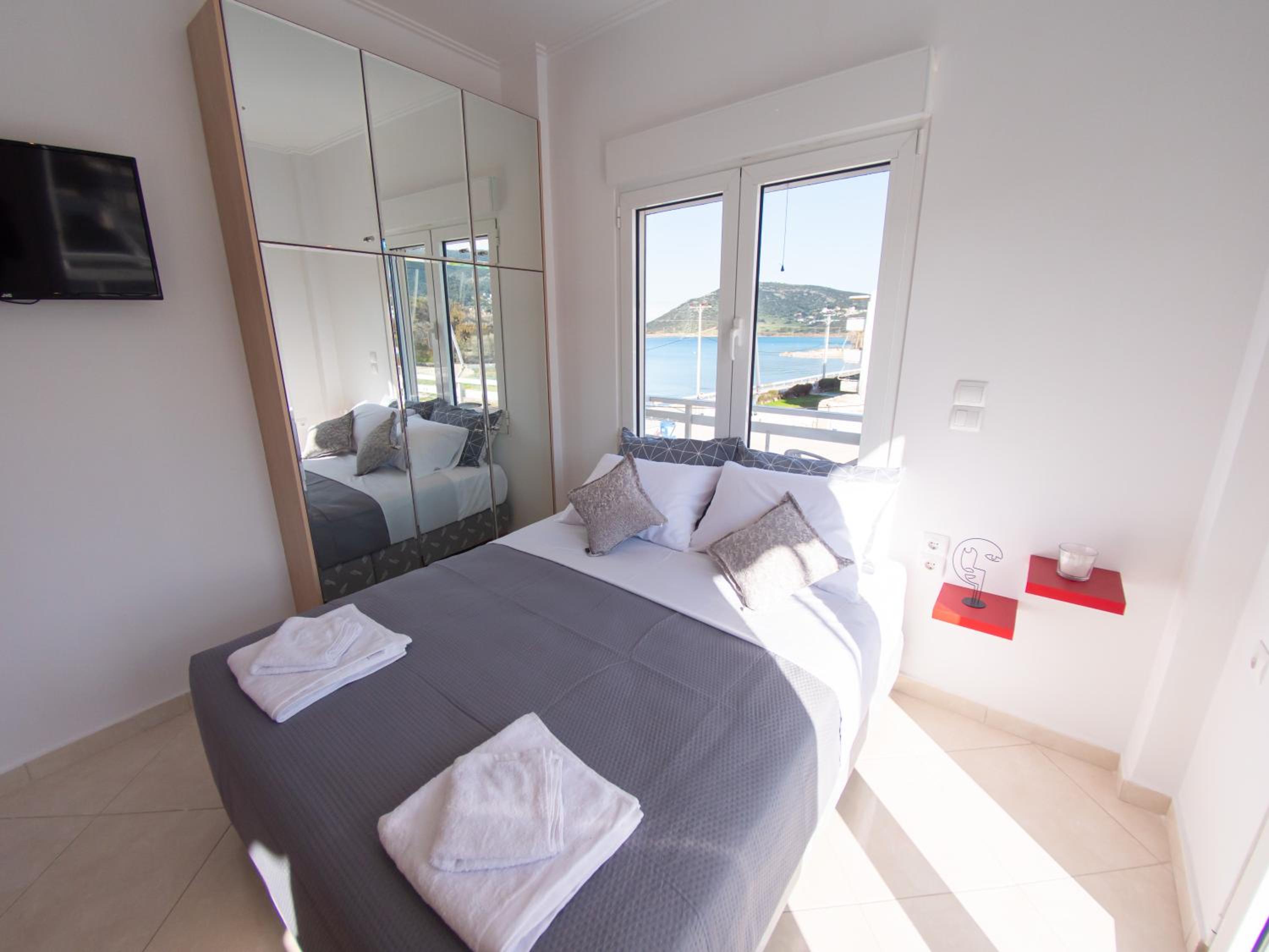 Lux Sea Studio - Porto Rafti view 4