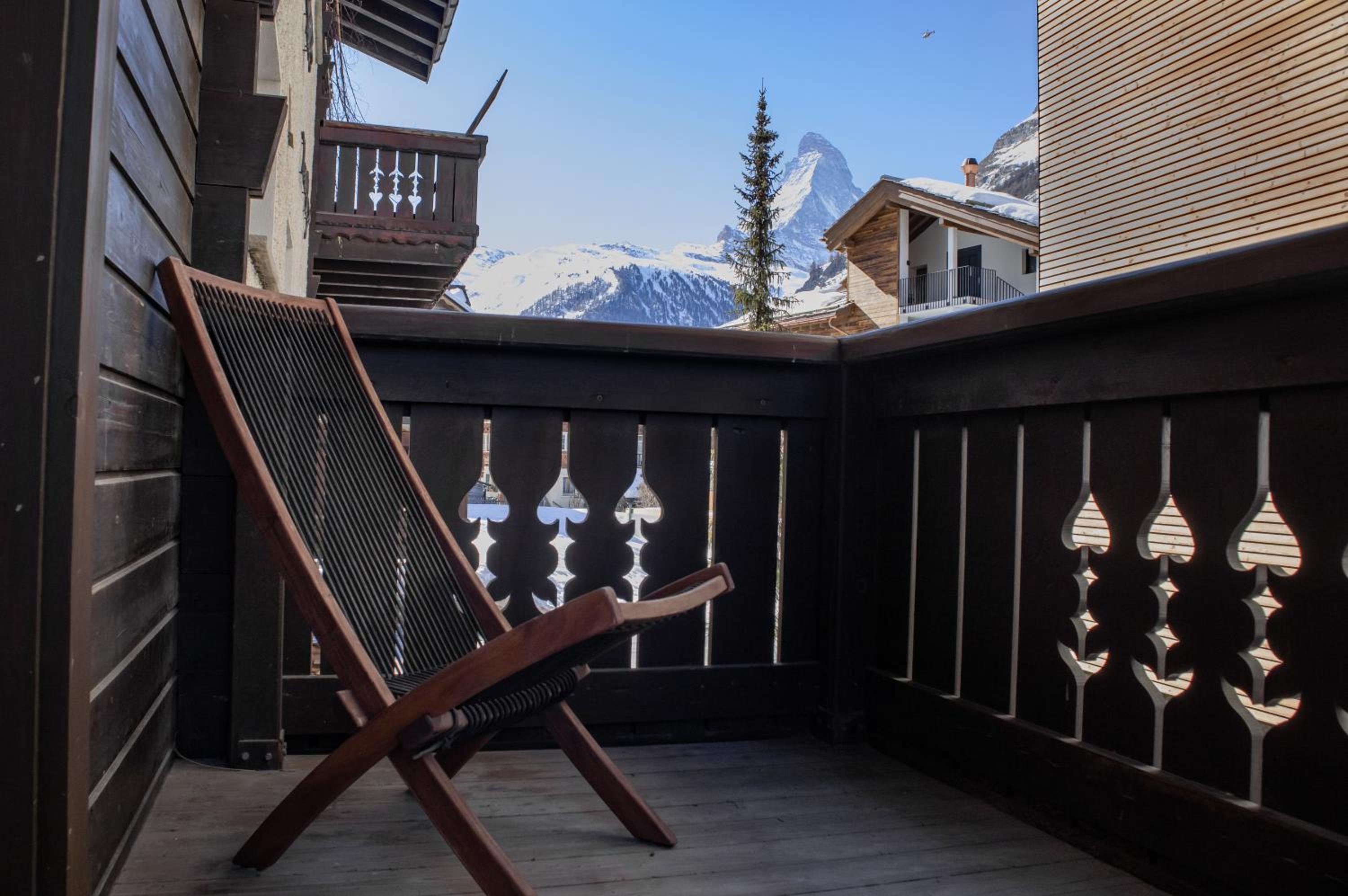 Village Apartment with Matterhorn View view 4