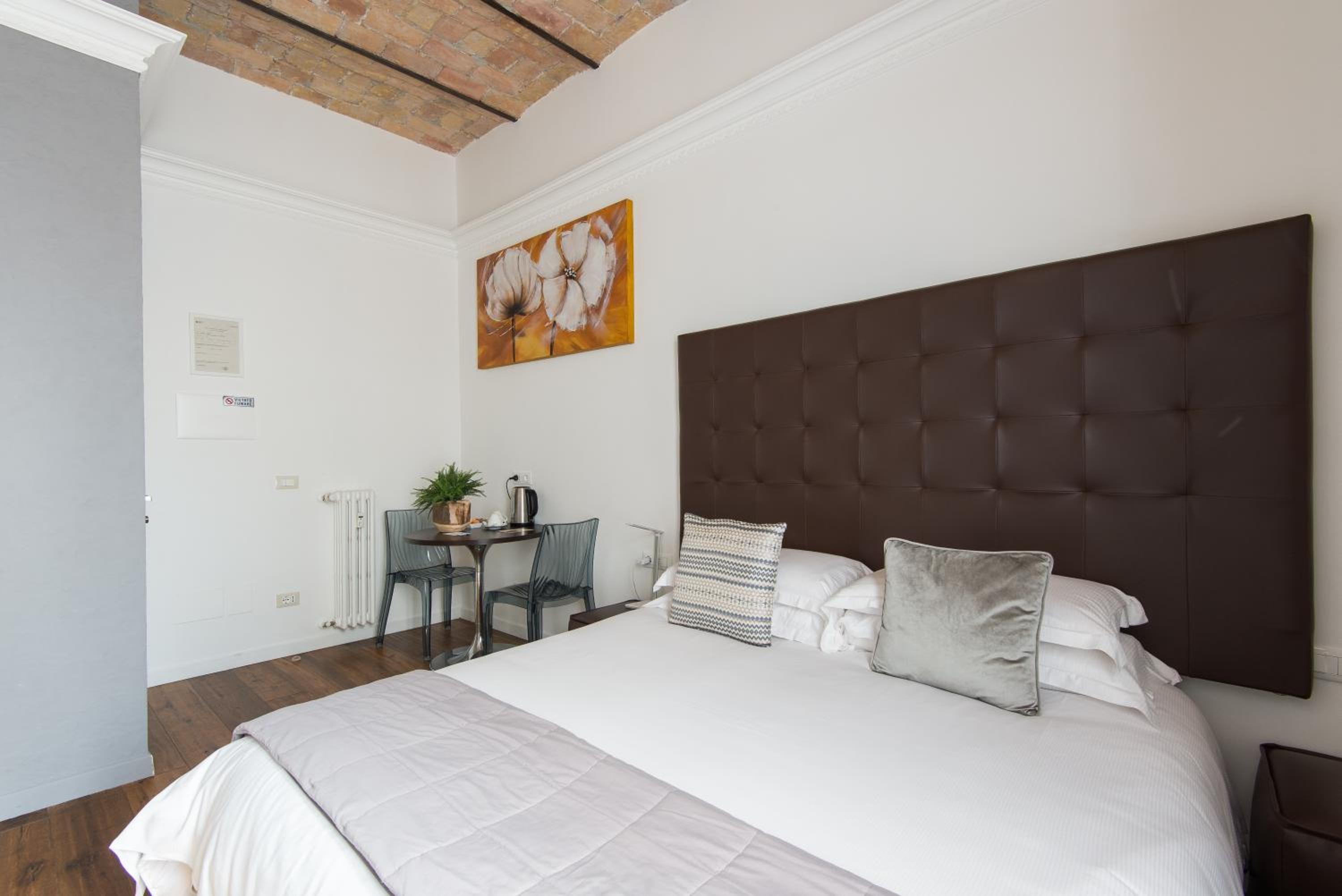 New Design St.Peter en Rome — hotel room