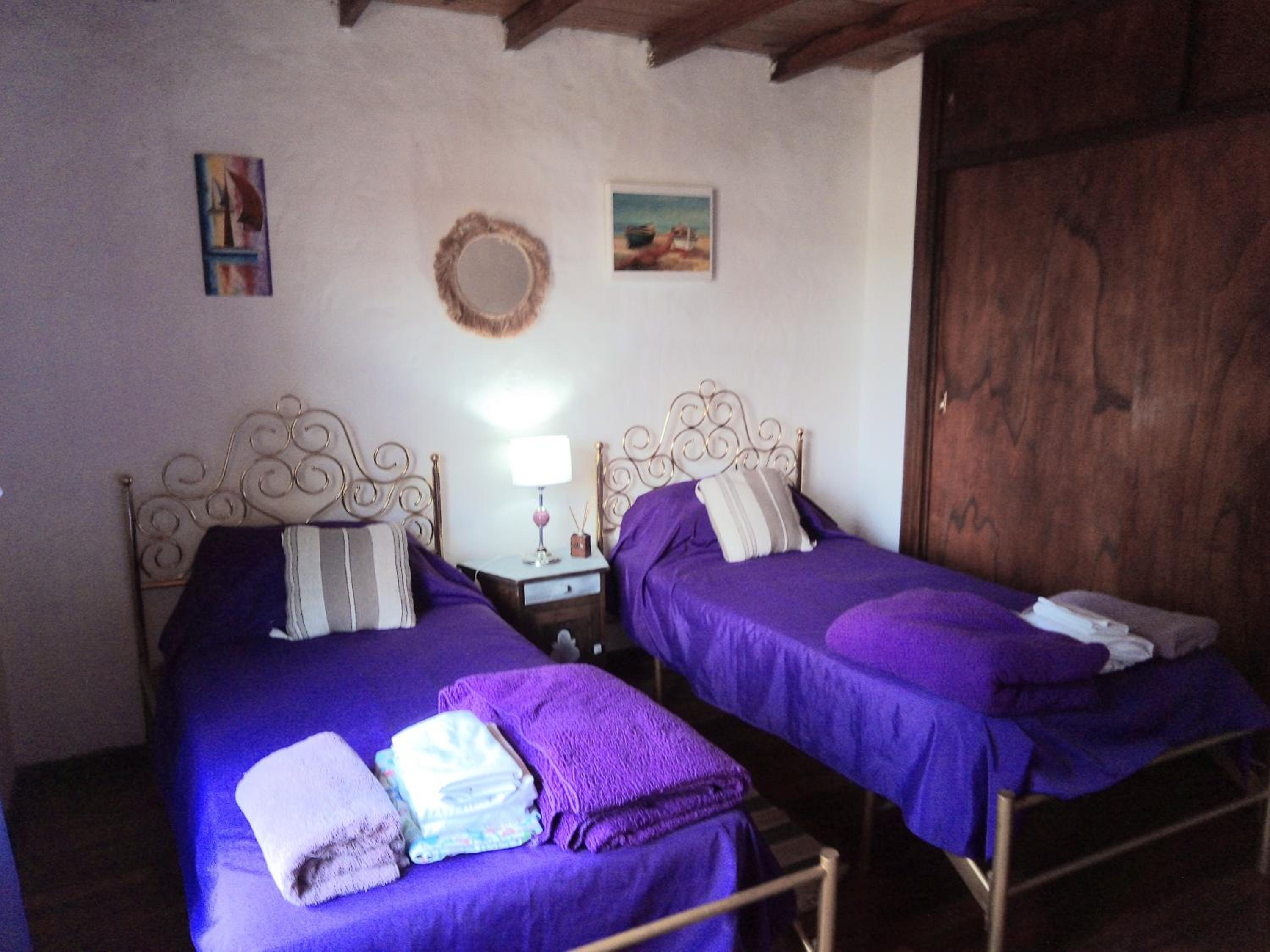 Chalet Caserón de Tejas, Amplia y confortable casa para hasta 11 huéspedes