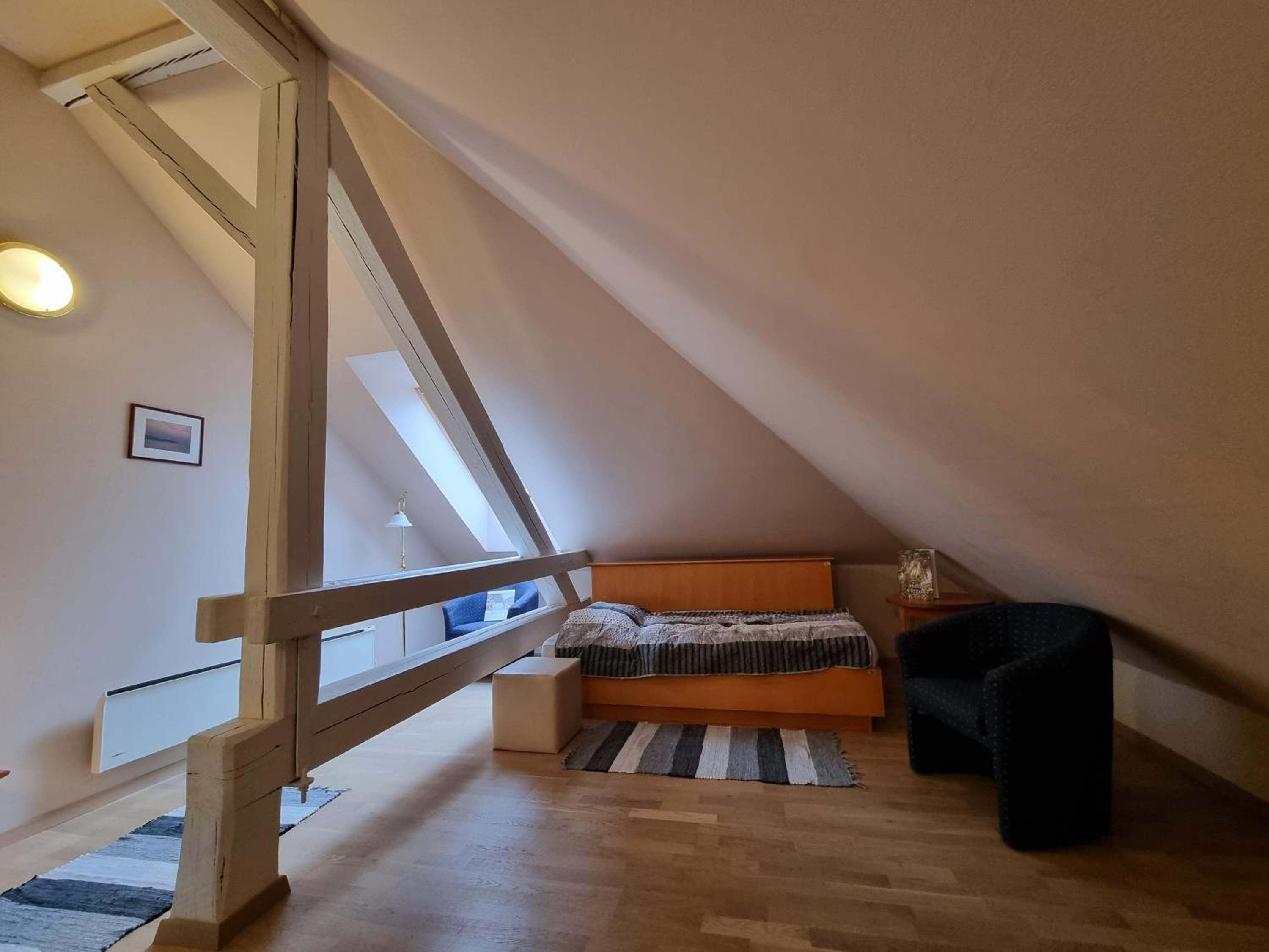 Apartma Vrtnica, Vila Golf