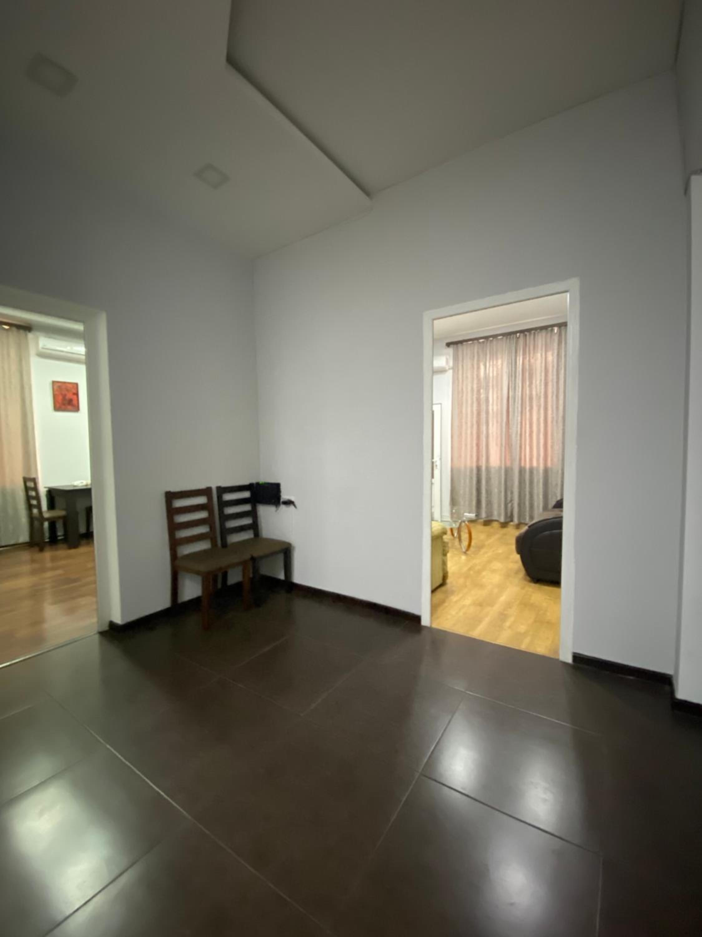 Apartment 52