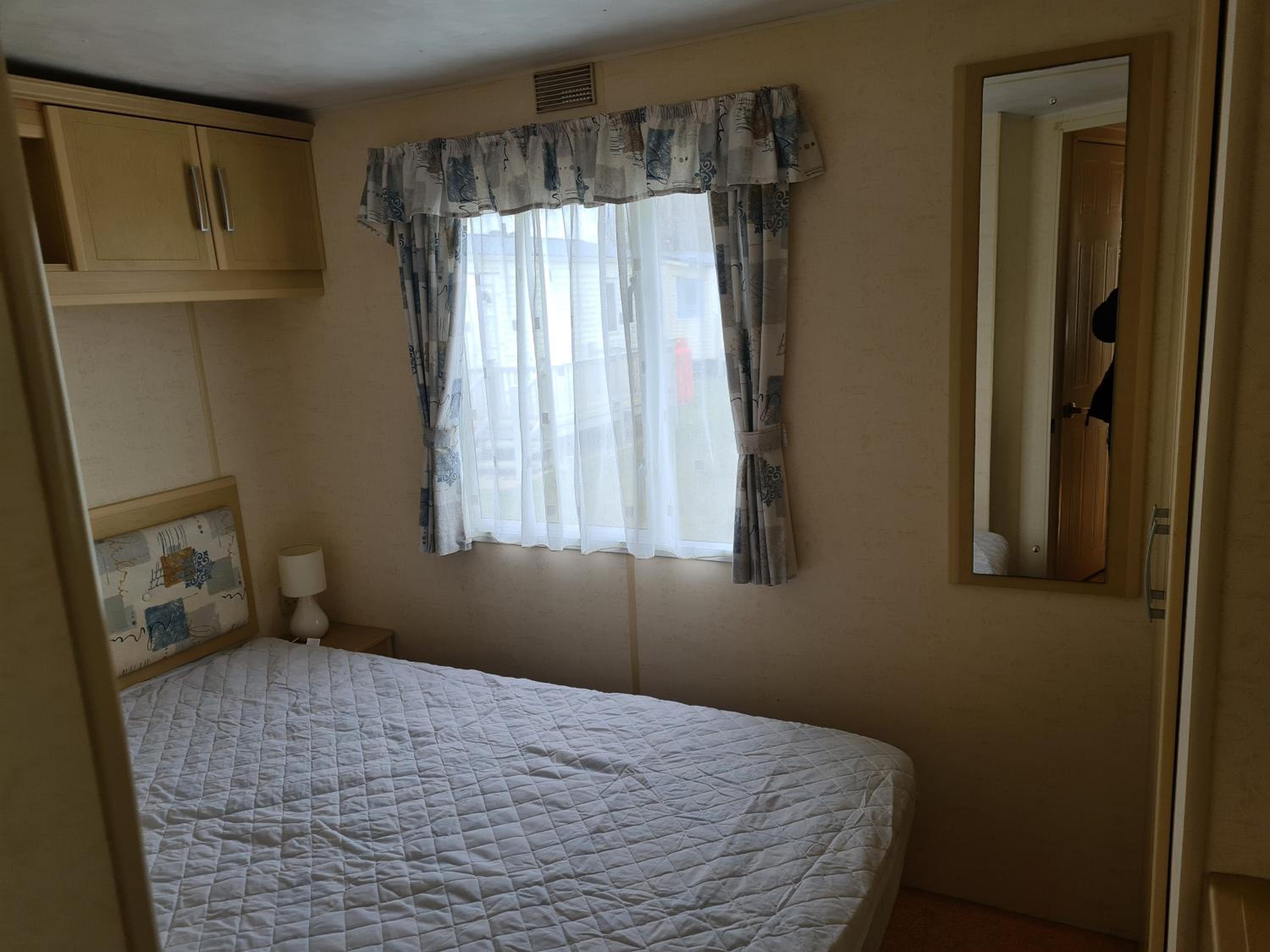 6 Berth Promenade Ingoldmells (Ruby) view 3