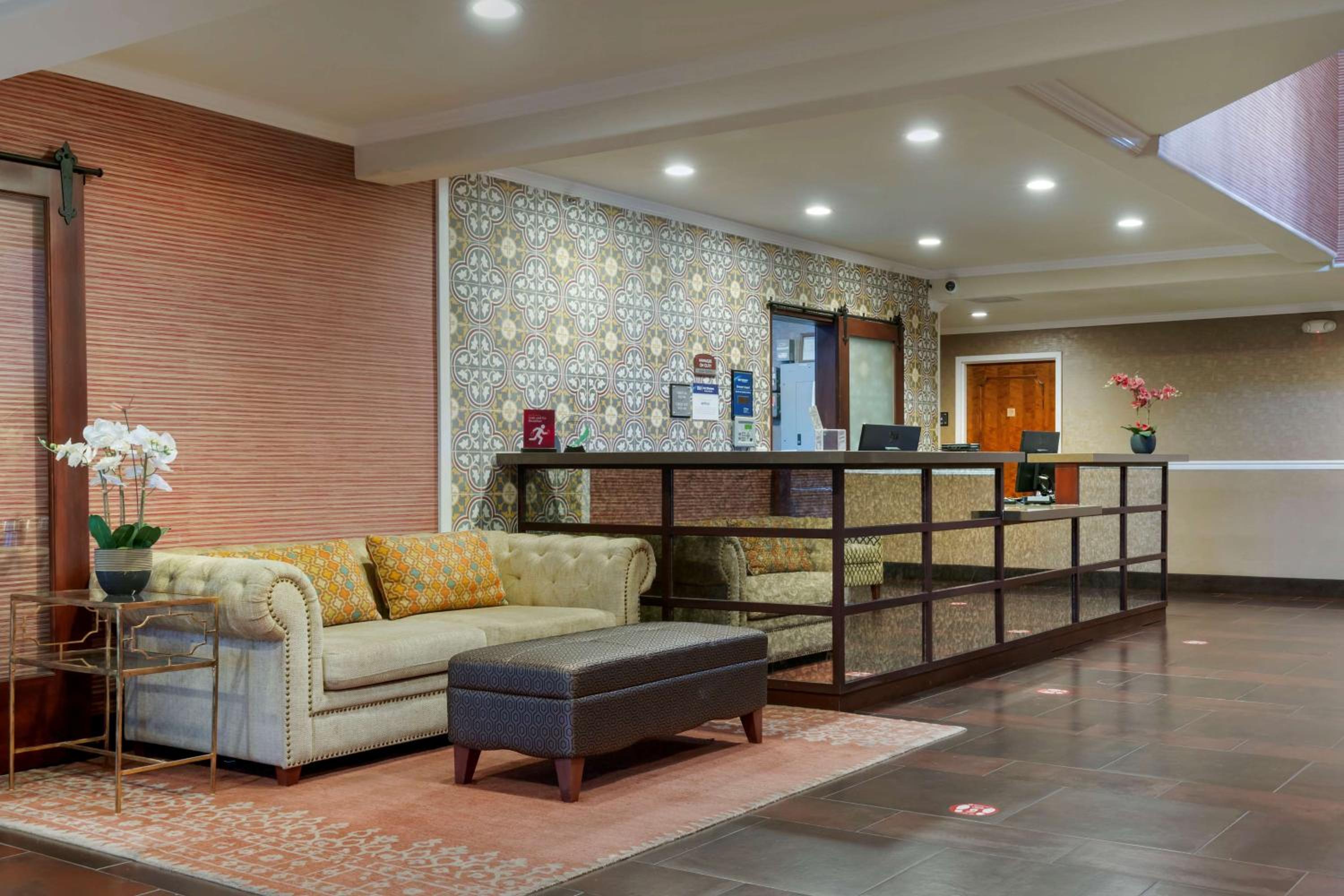 Best Western Plus Brookside Inn - Property Image 29