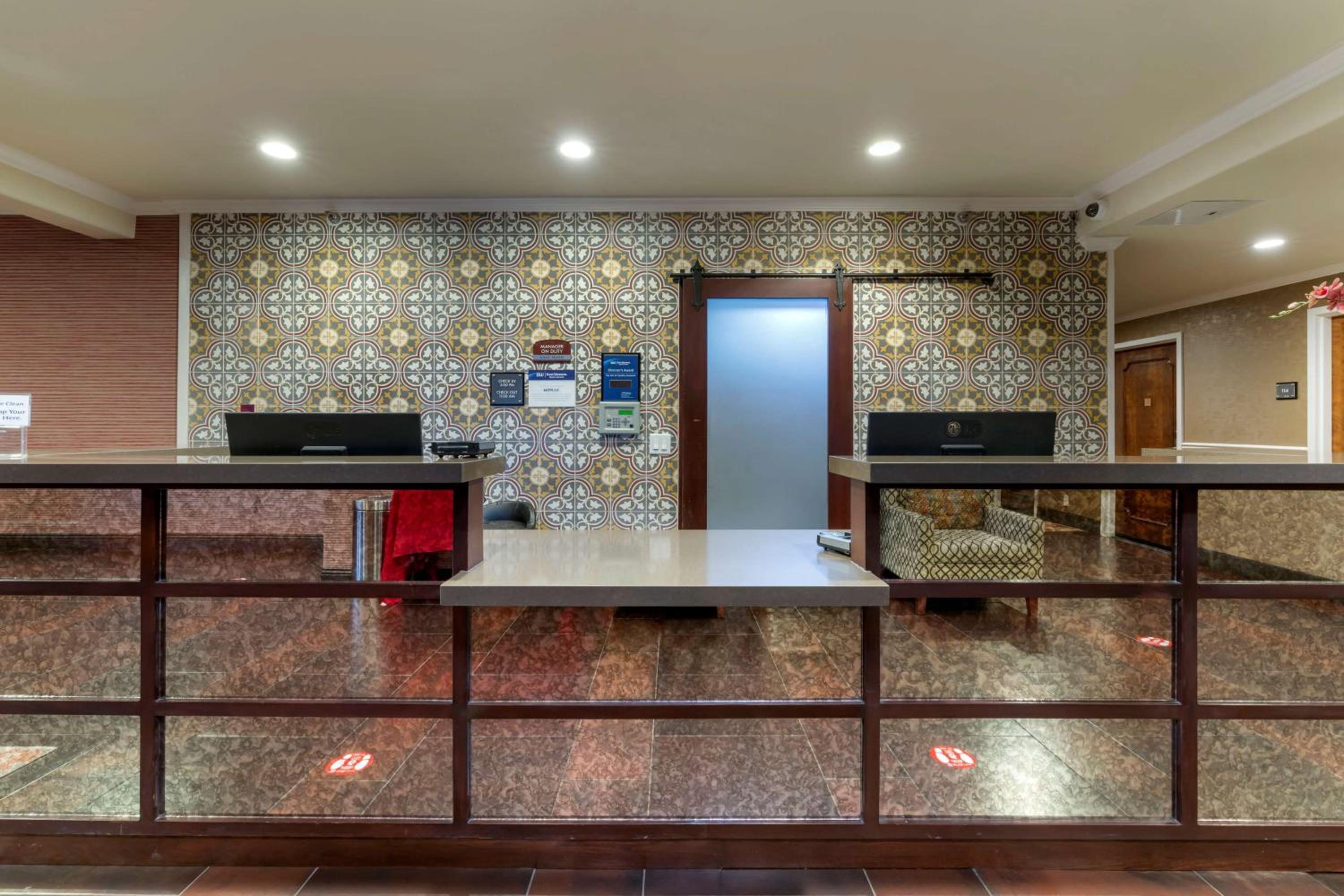 San Jose Vacations - Best Western Plus Brookside Inn - Property Image 3