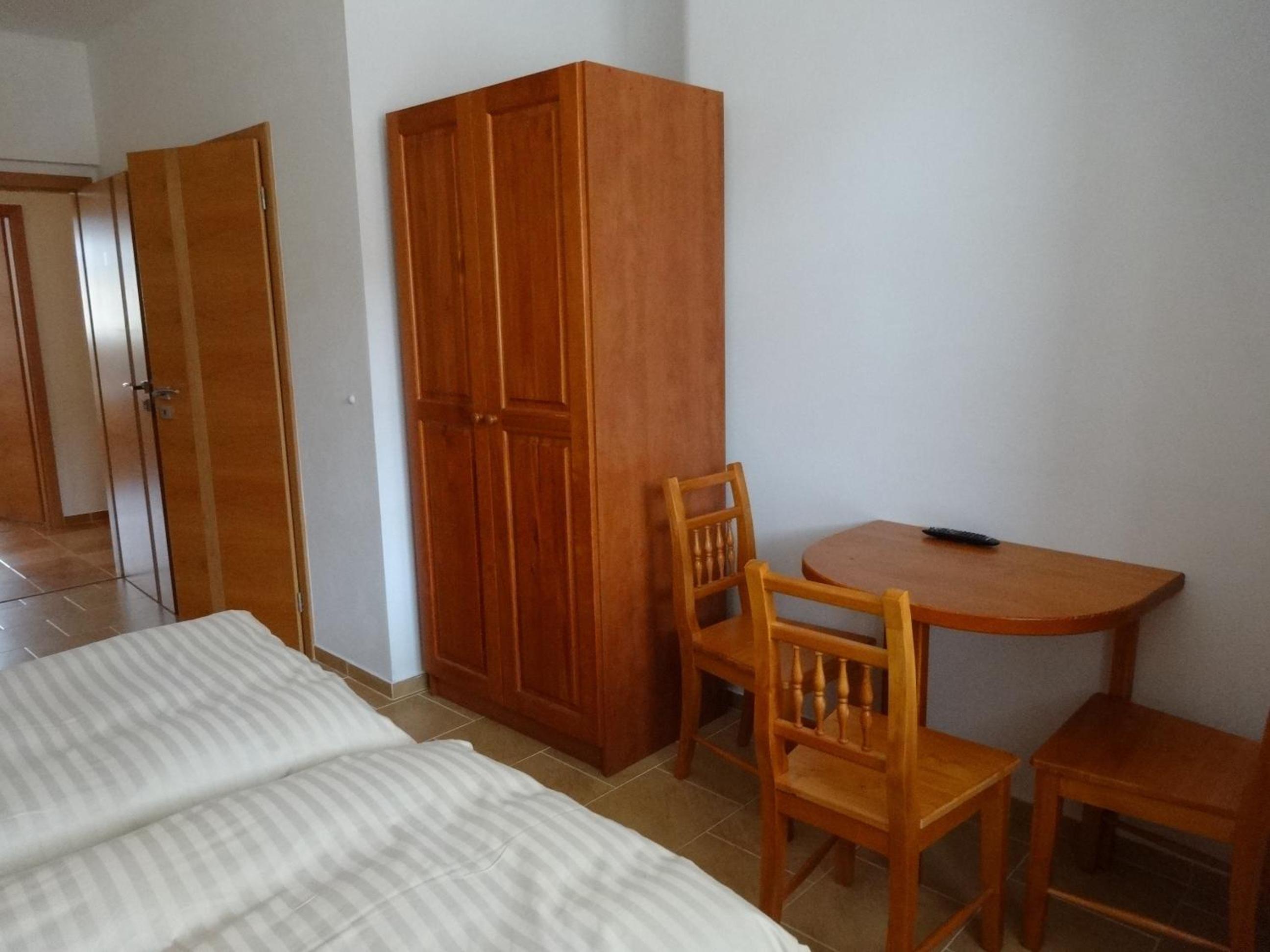 Photo 47