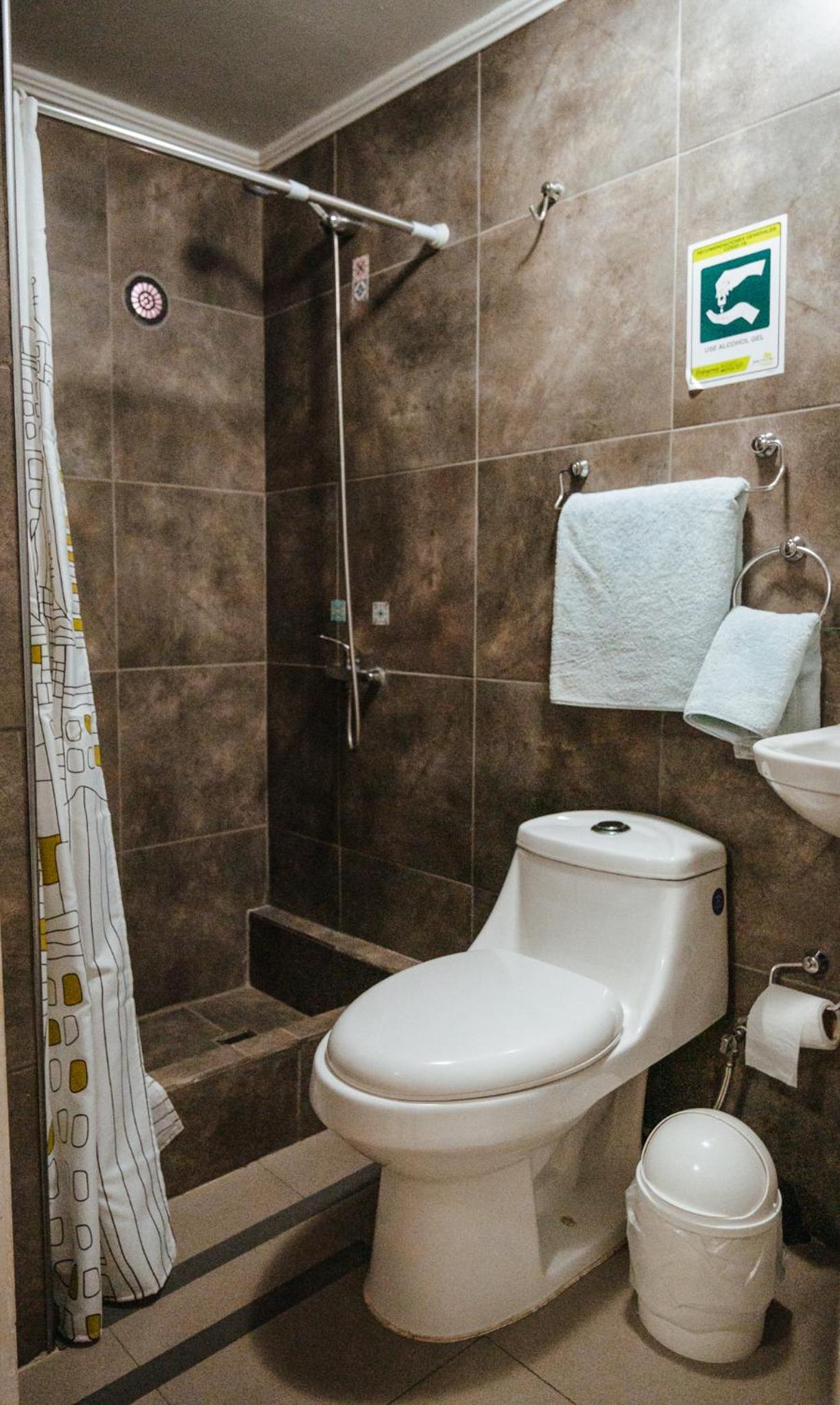 Di Giorgio Hostal