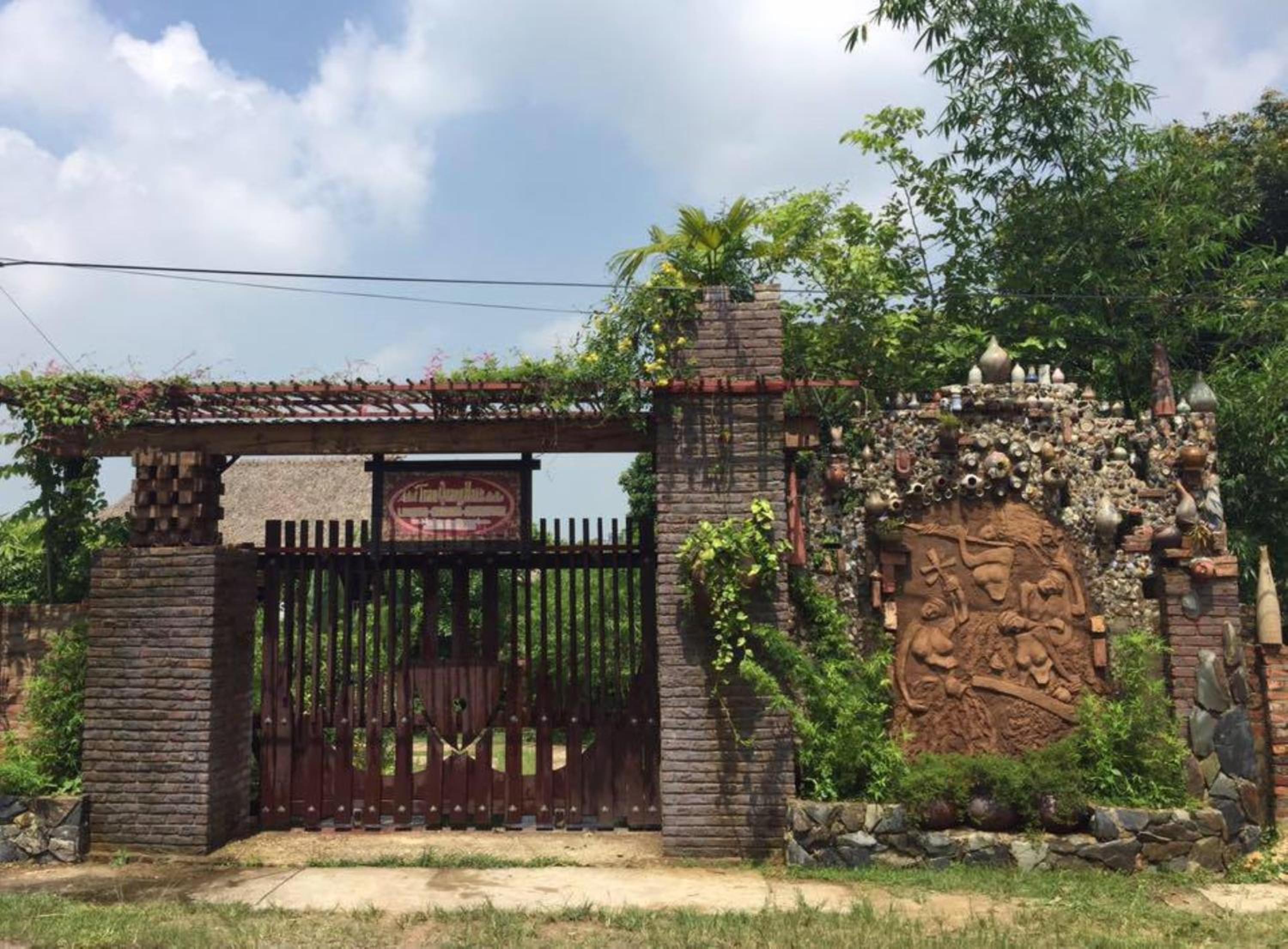 Hoa Mai Viên Sóc Sơn - Venue Travel