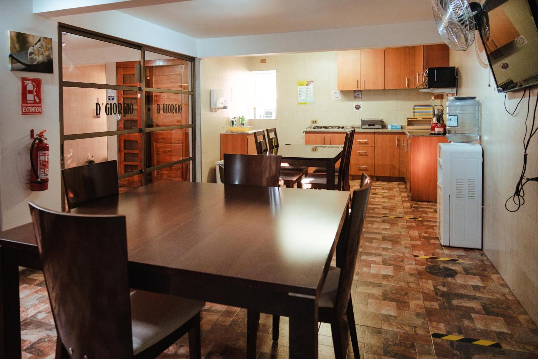 Di Giorgio Hostal