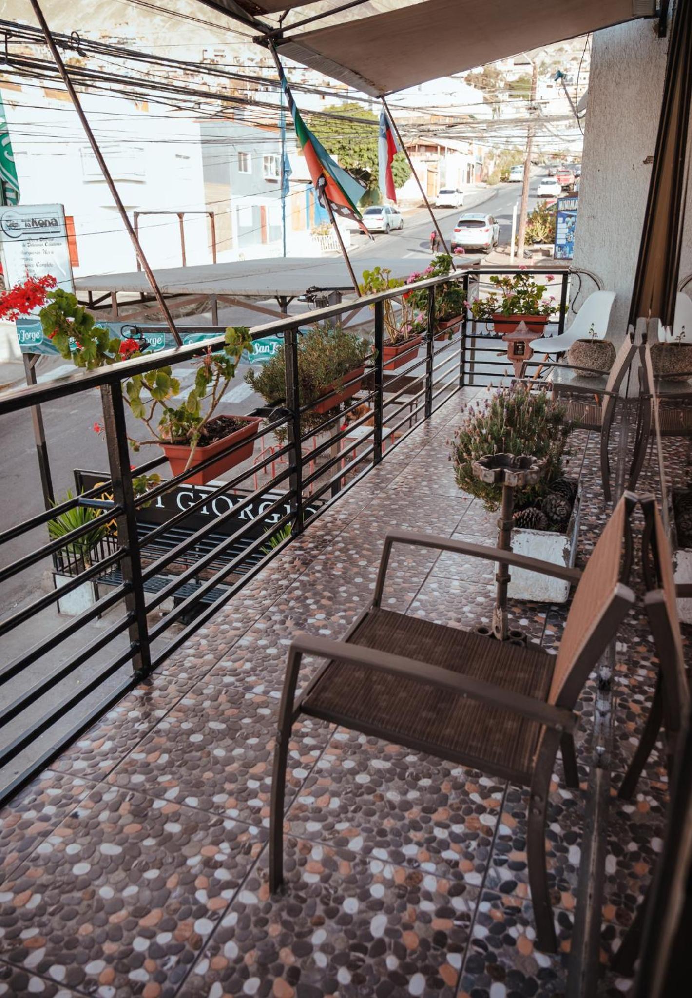 Di Giorgio Hostal