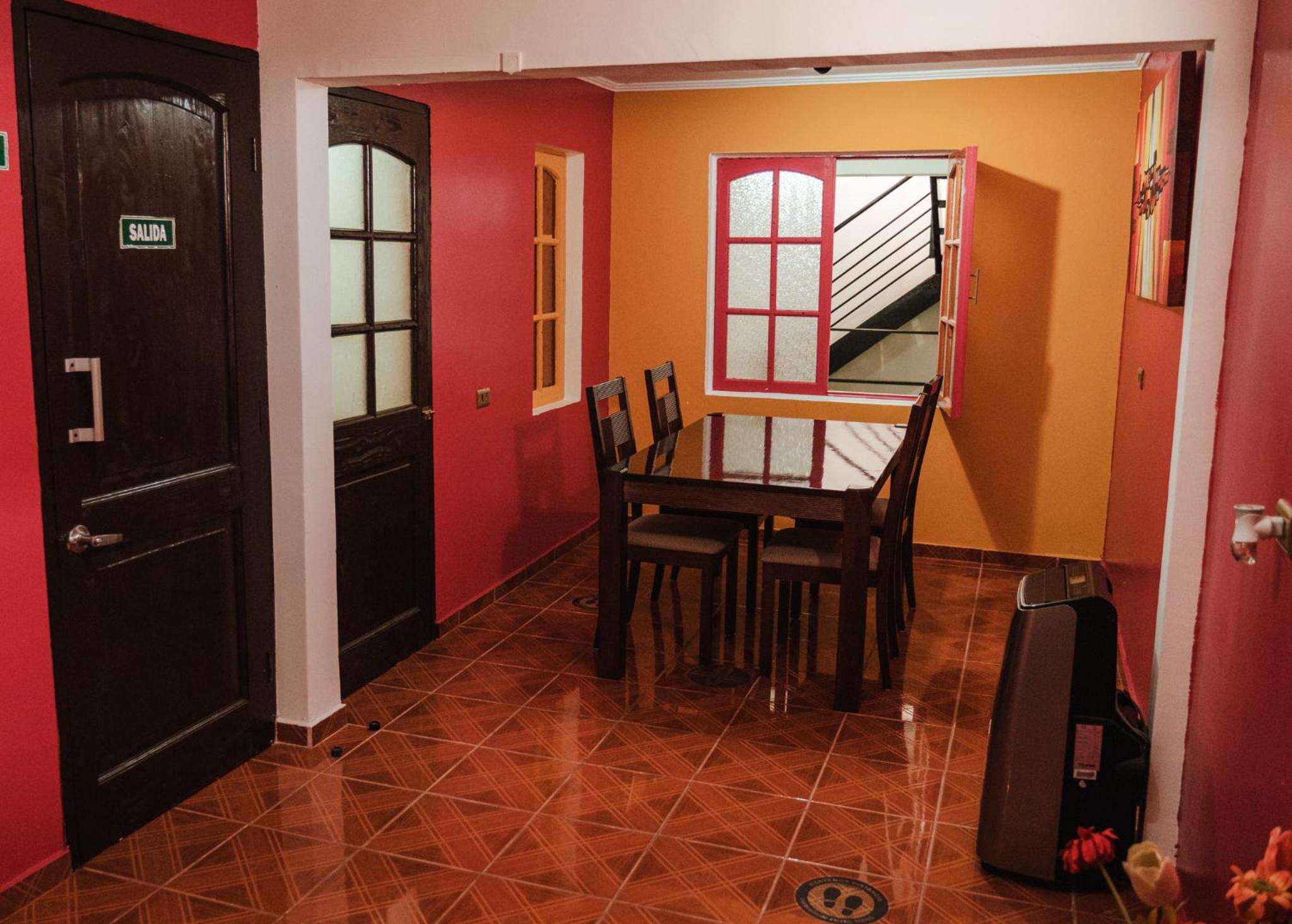 Di Giorgio Hostal
