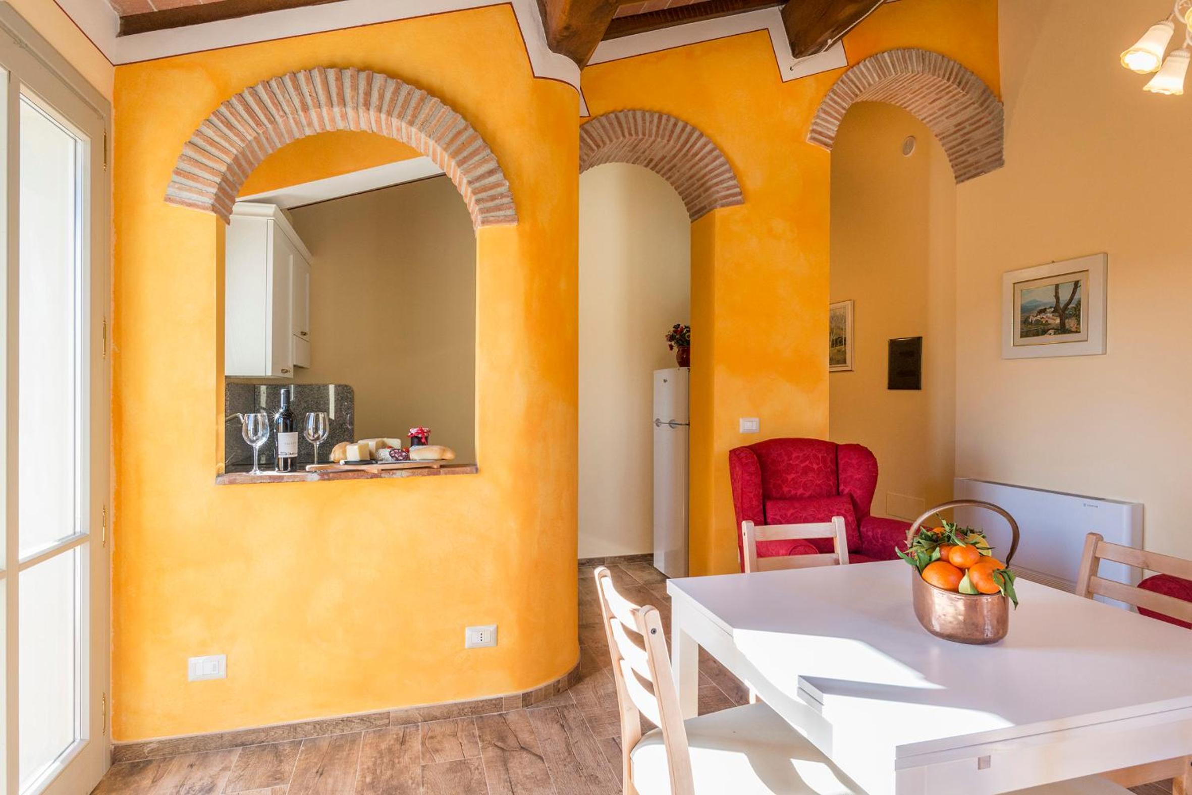 Luxury Villa in Tuscany with Pool near Pisa and Florence - Ten Bedrooms 20 pl