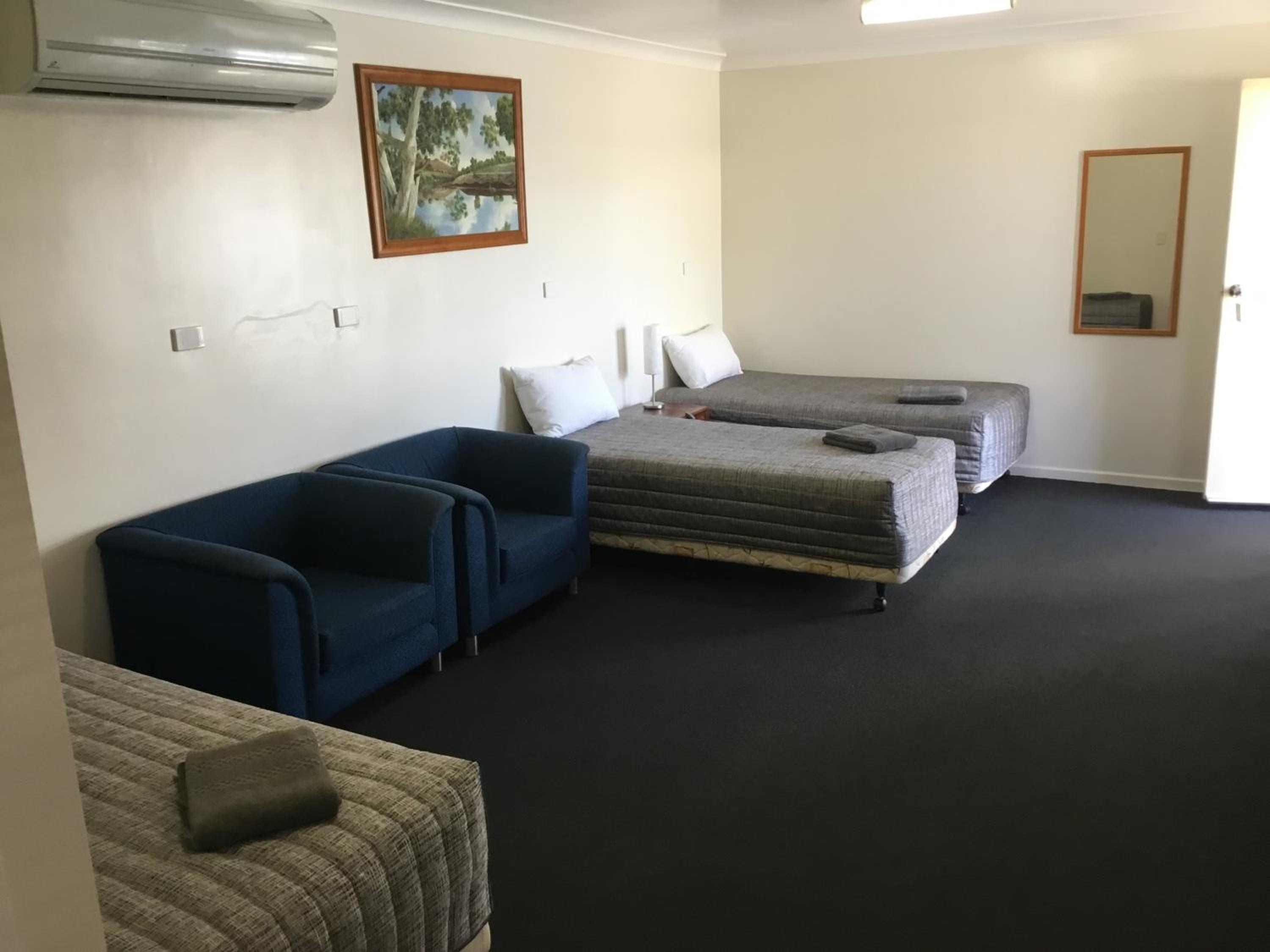 Charleville Waltzing Matilda Motor Inn