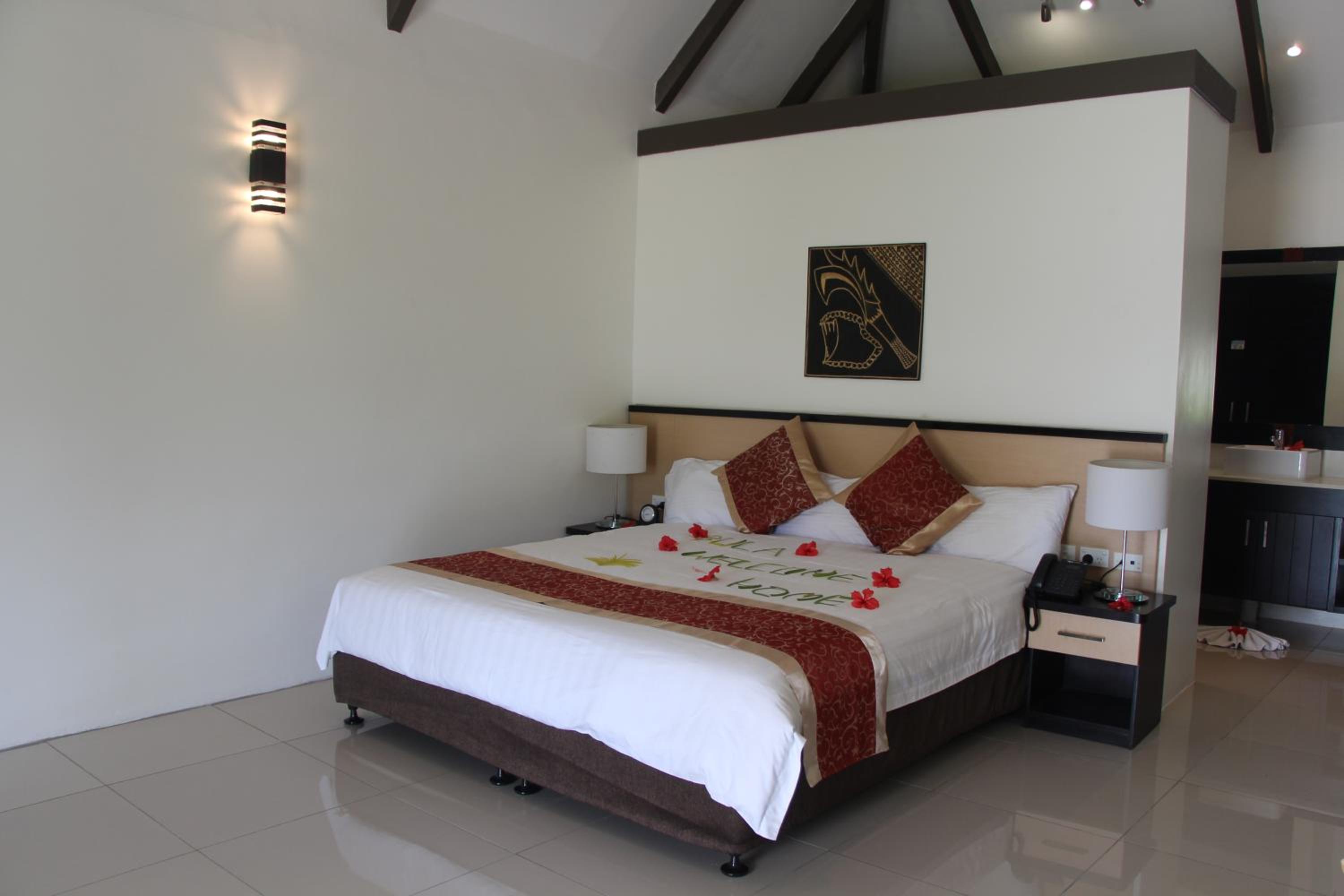 Lander's Bay Resort - Image 4