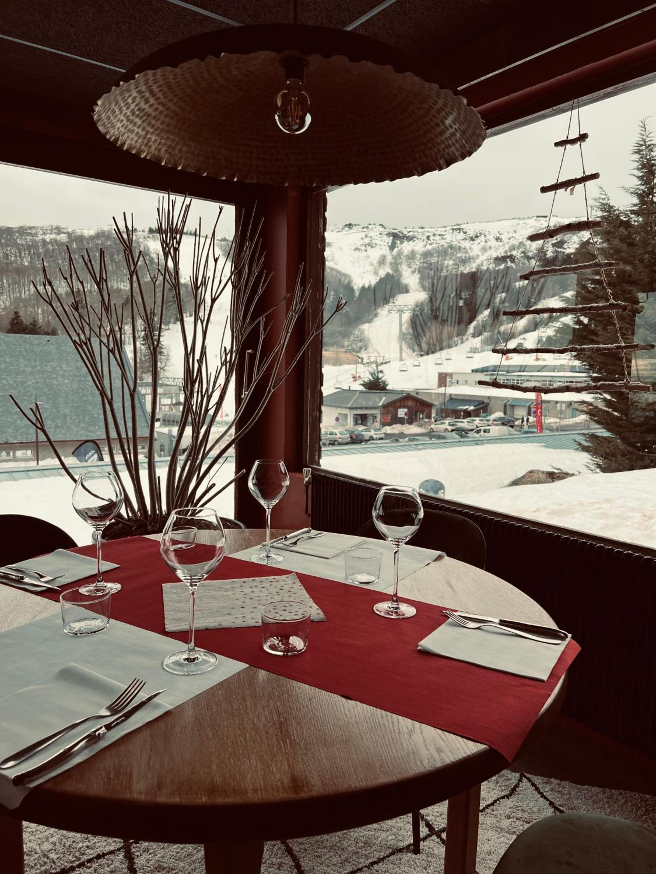 restaurant