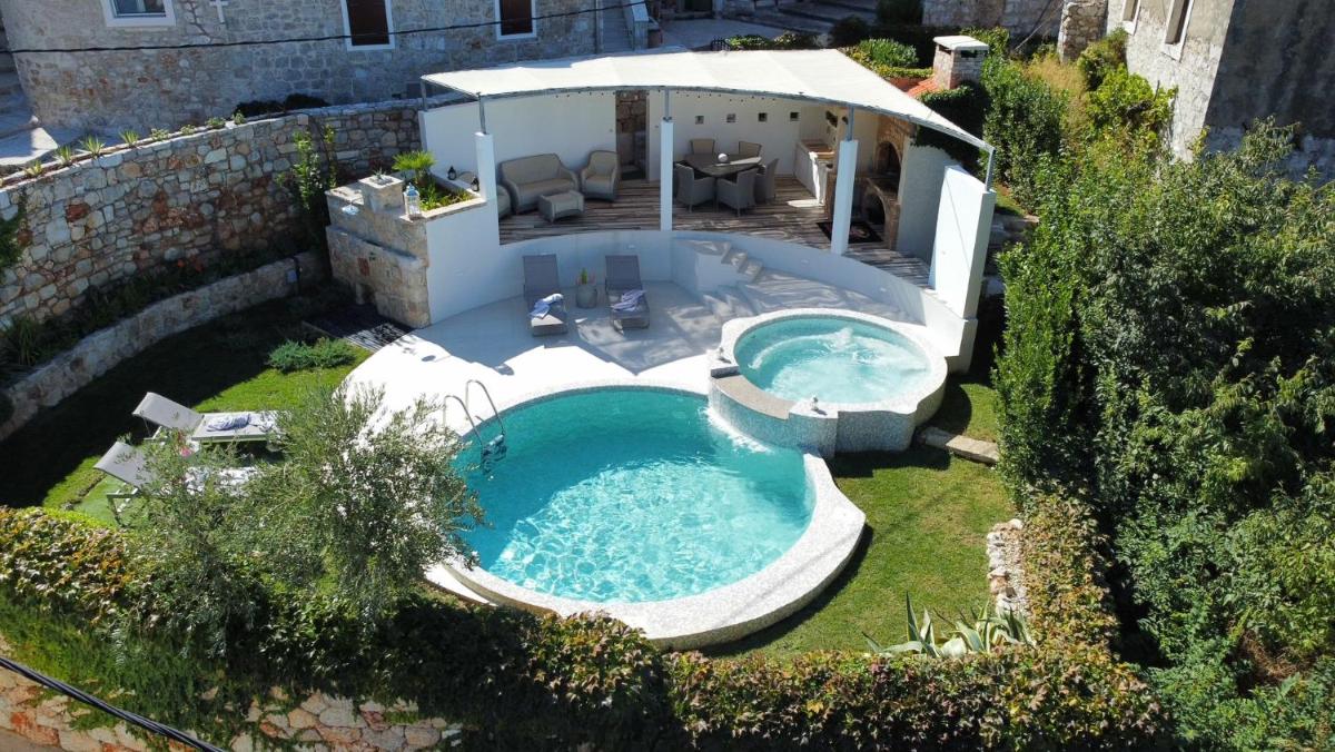 Holiday Home Pitve view 4