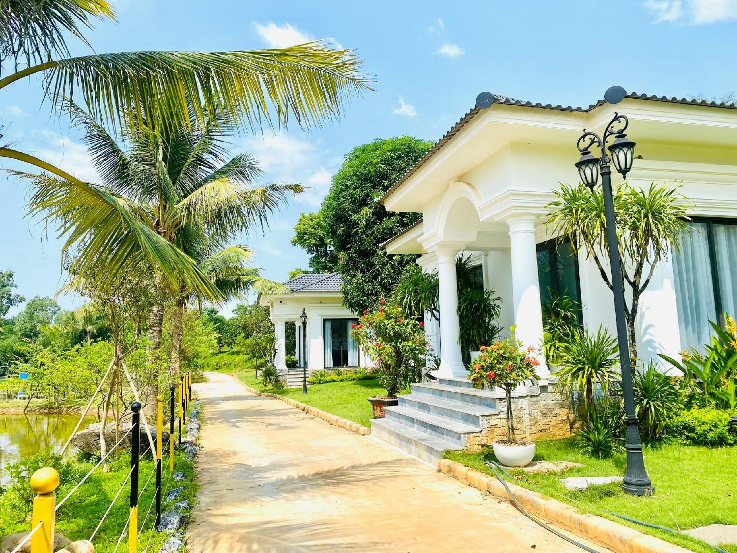Glory Resort