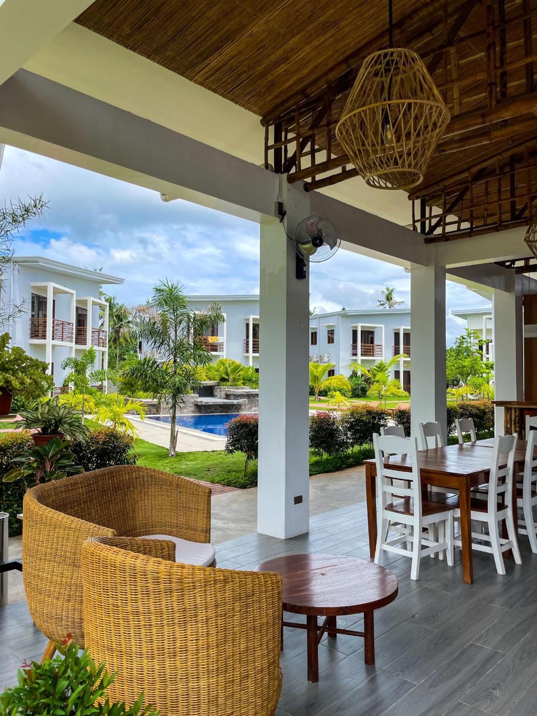 Red Picnic Hostel Panglao view 4