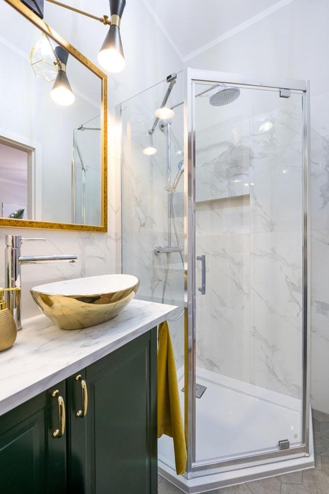Glamorous Apartment Old Town Cracow view 3
