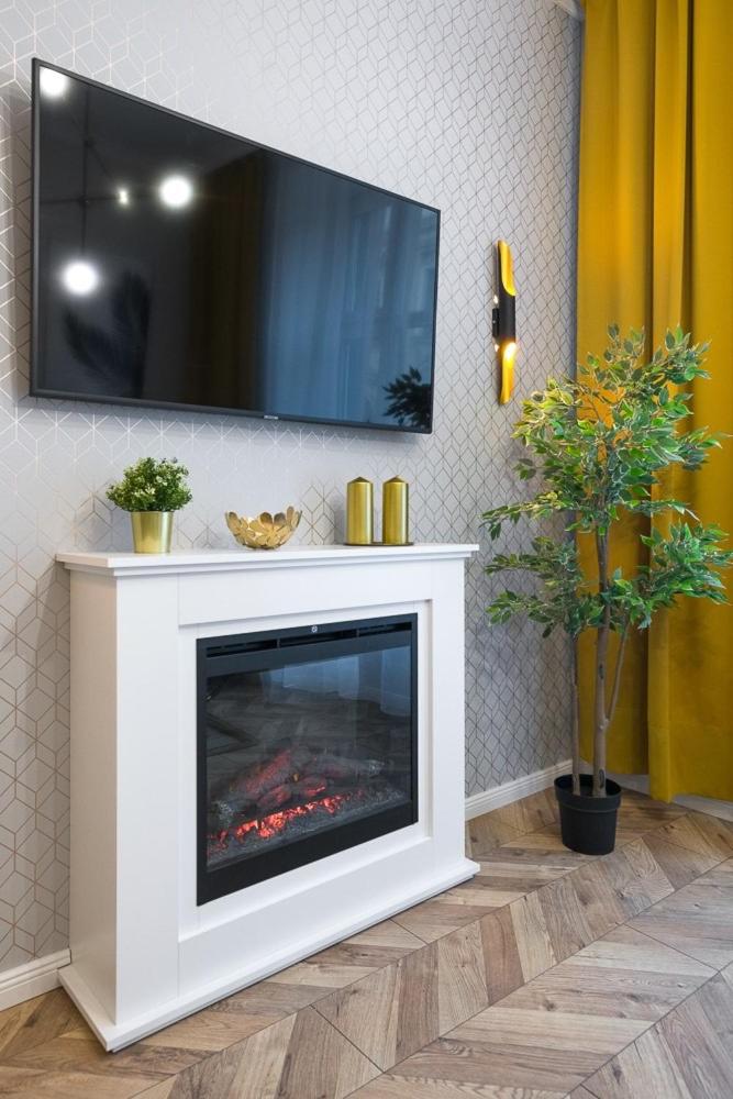 Glamorous Apartment Old Town Cracow view 4