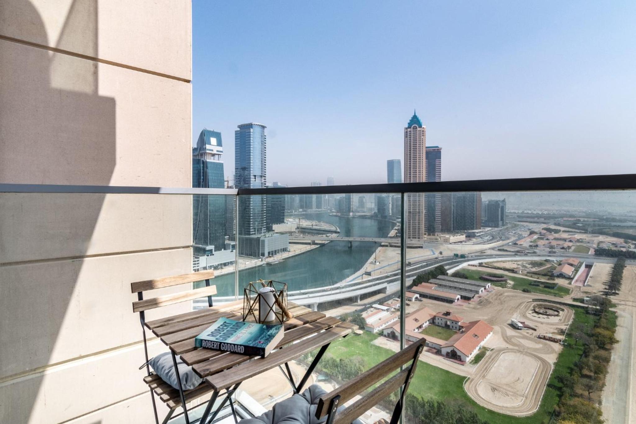 The Smart Concierge - Amna Tower