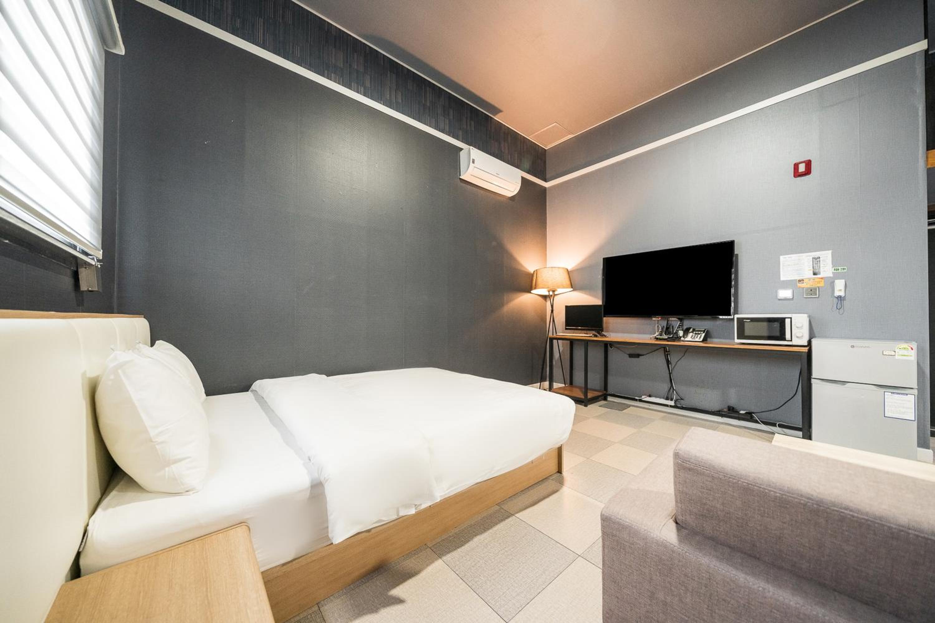 Restia Hotel Suwon Station