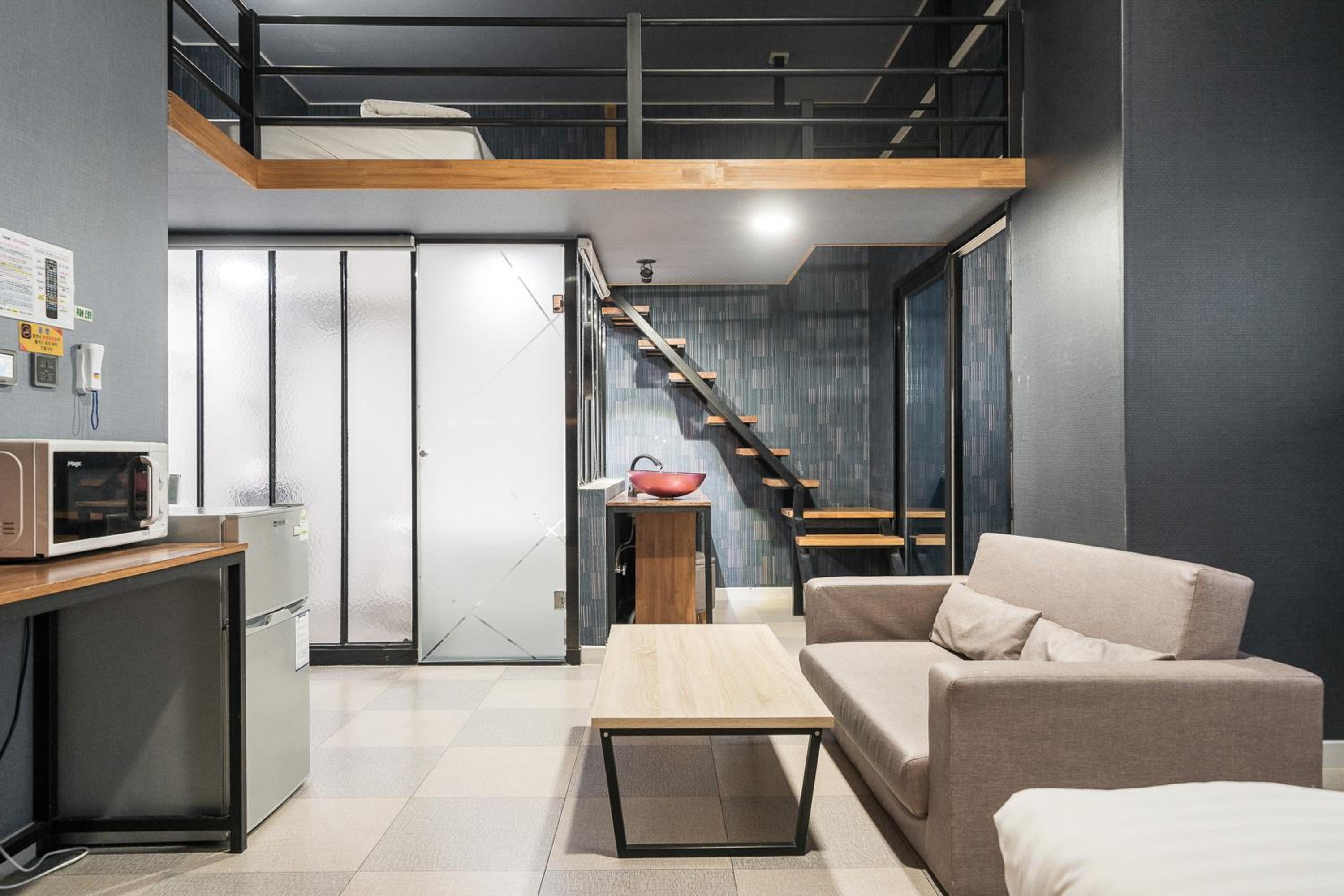 Restia Hotel Suwon Station