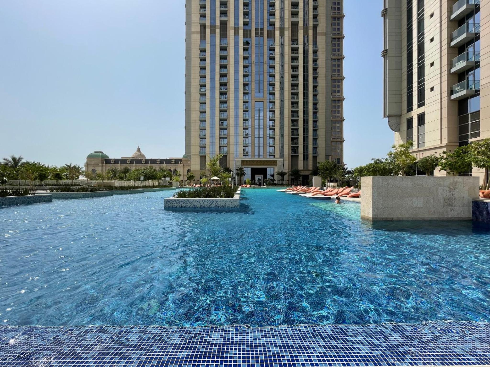 The Smart Concierge - Amna Tower