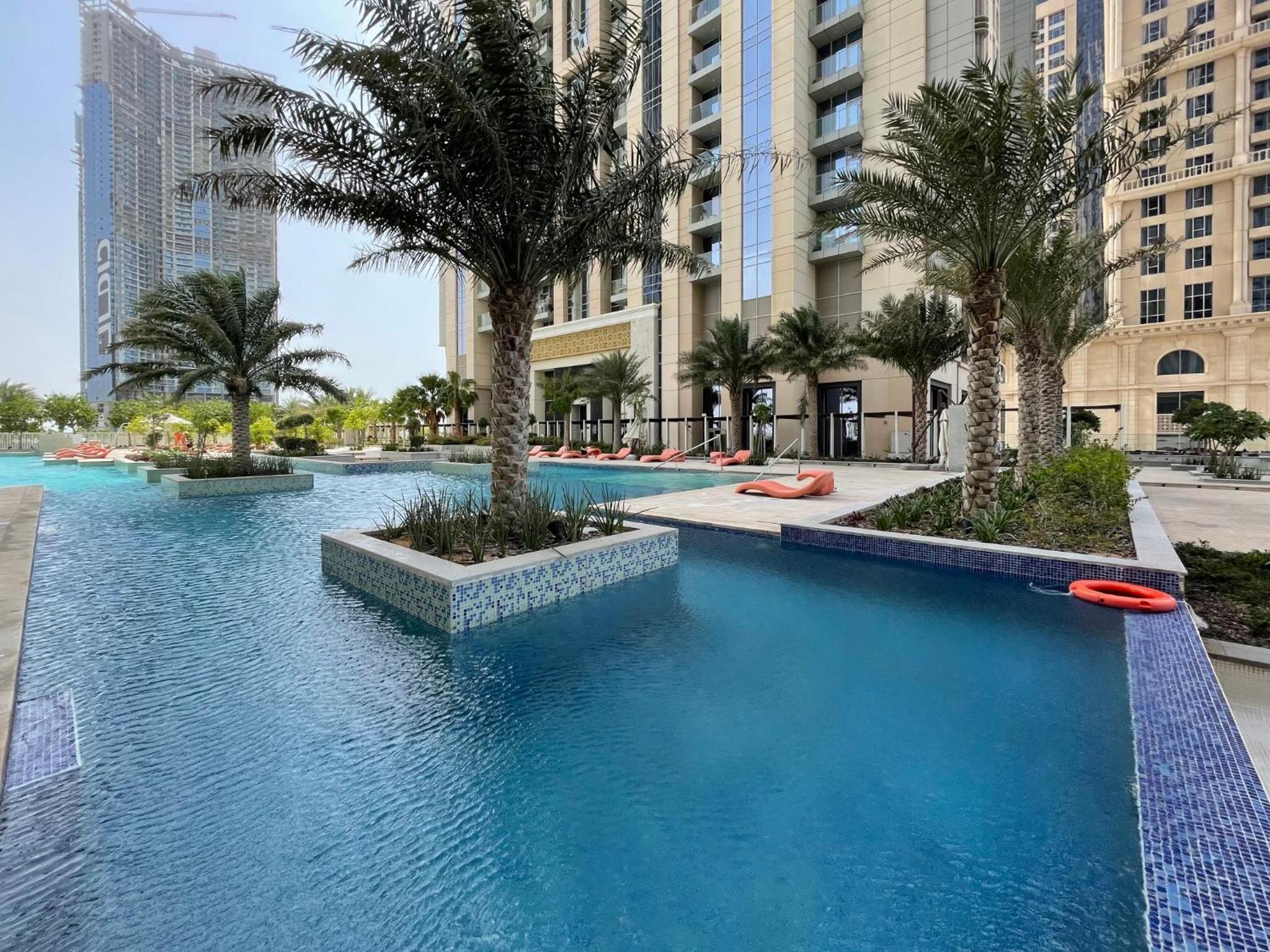 The Smart Concierge - Amna Tower