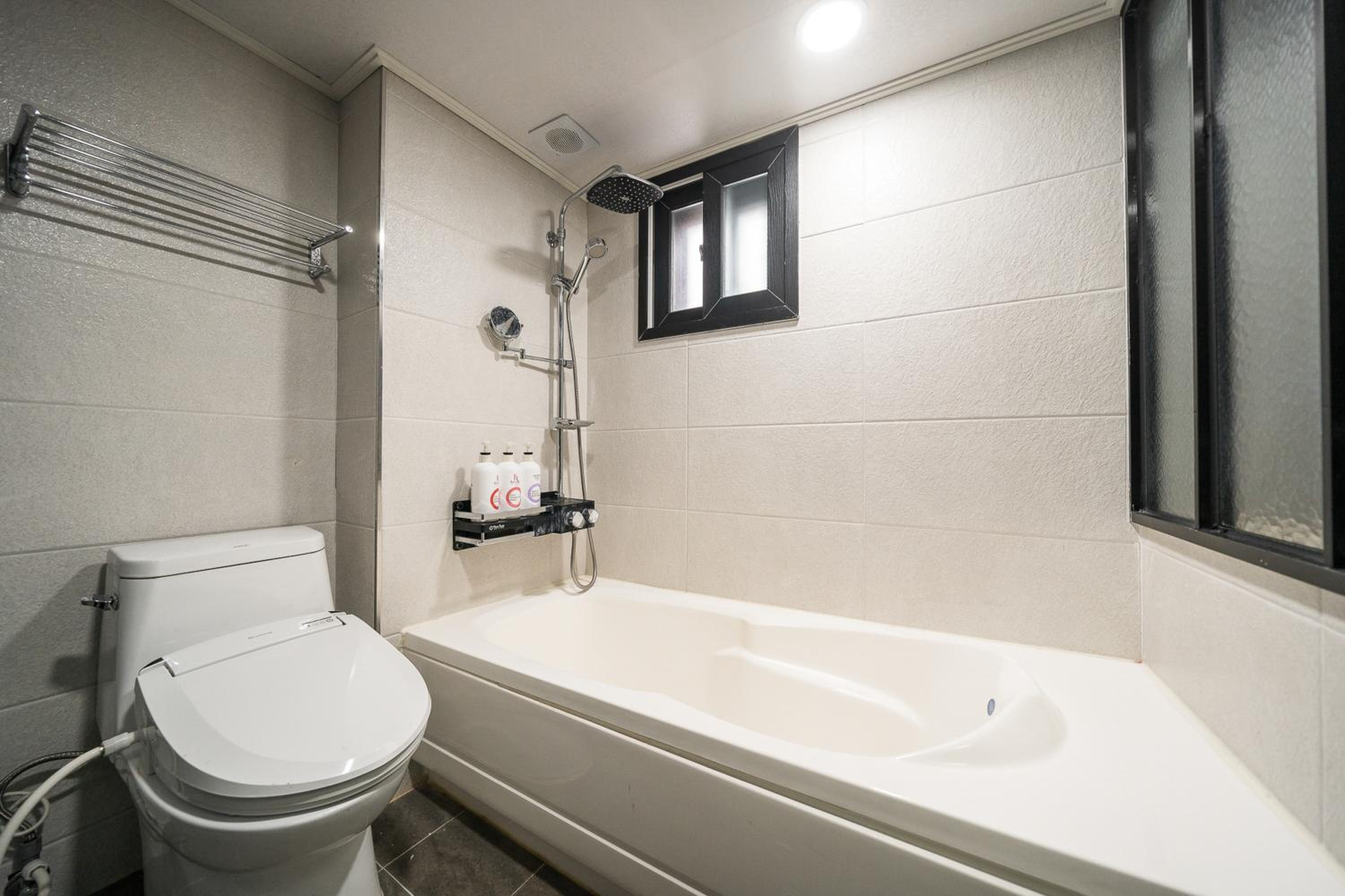 Restia Hotel Suwon Station