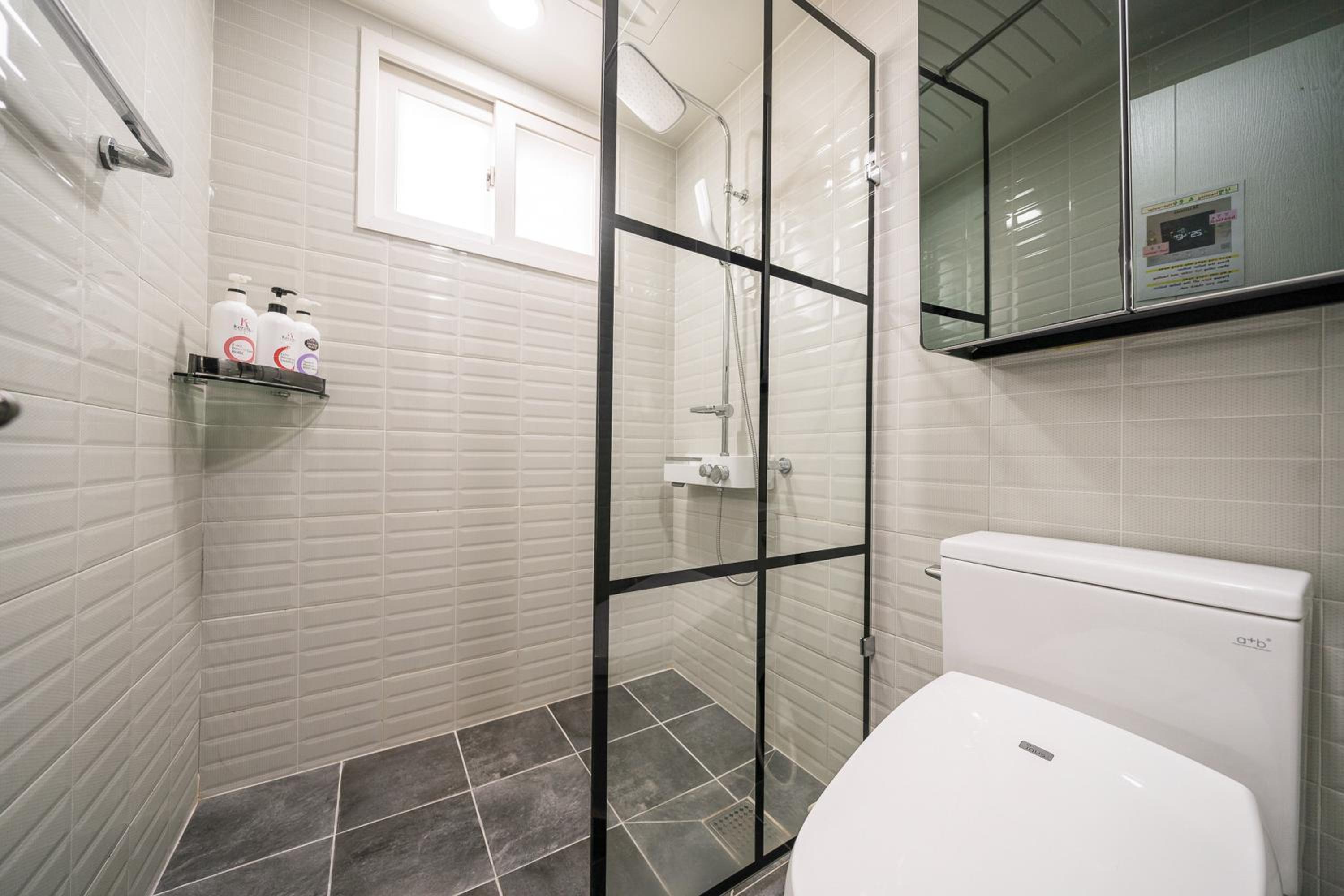 Restia Hotel Suwon Station
