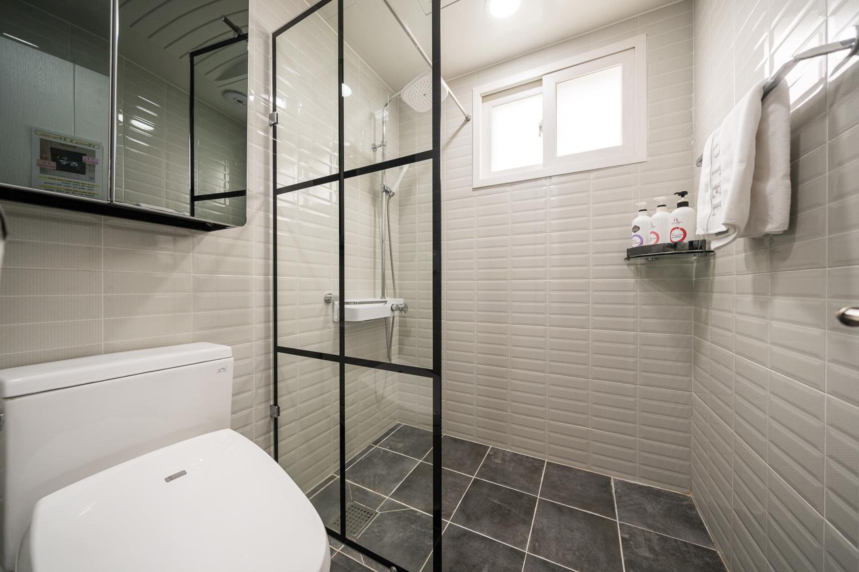 Restia Hotel Suwon Station