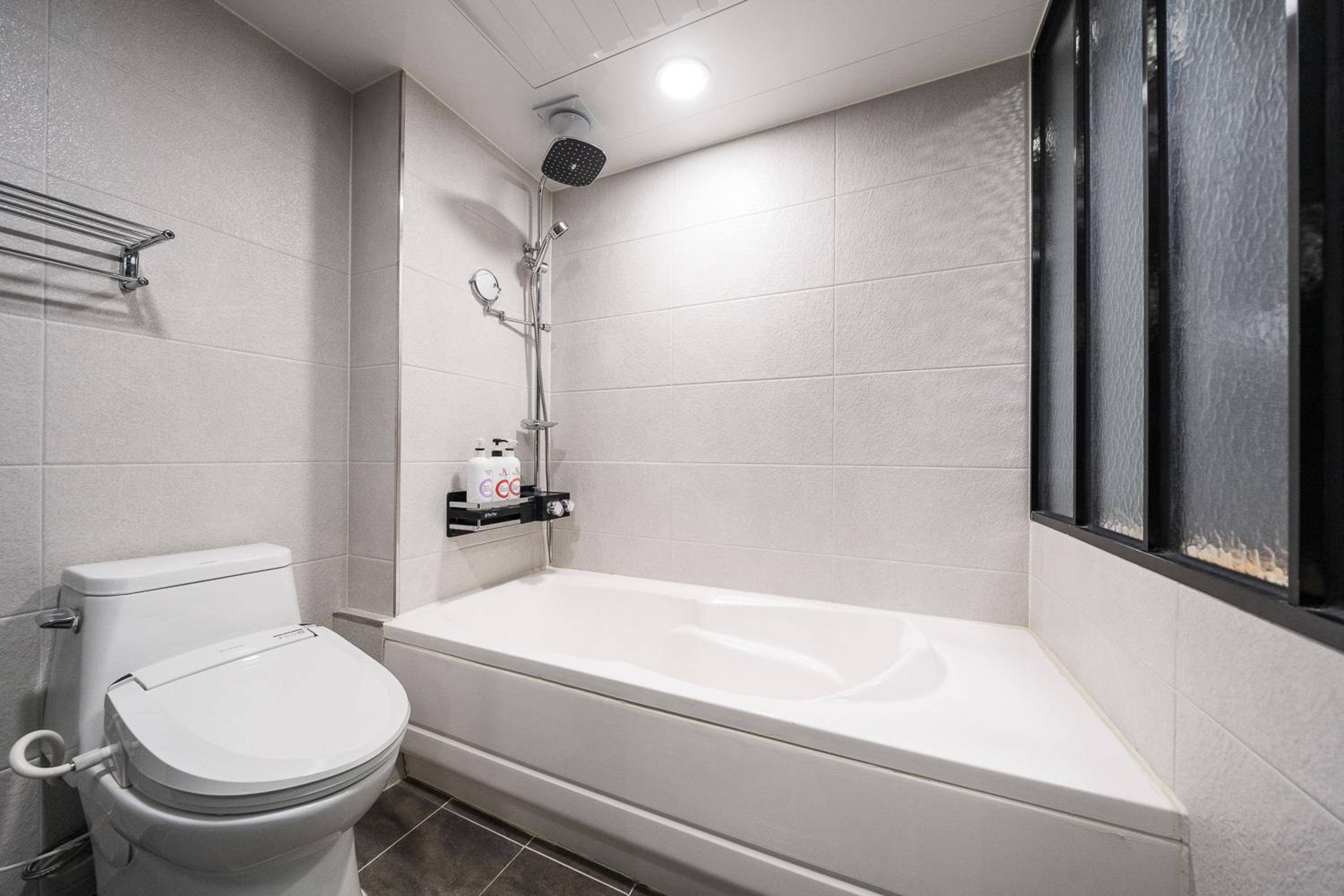 Restia Hotel Suwon Station